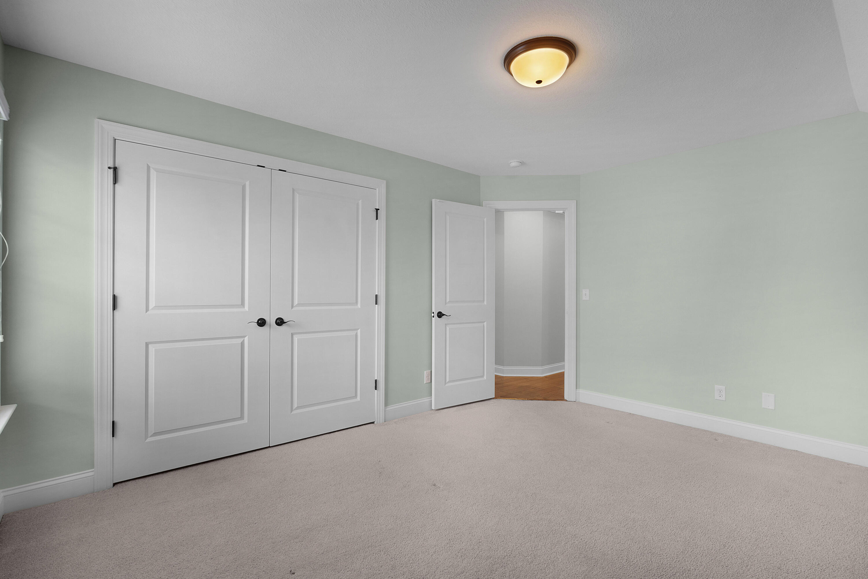 1406 Bridgeview Drive, 46