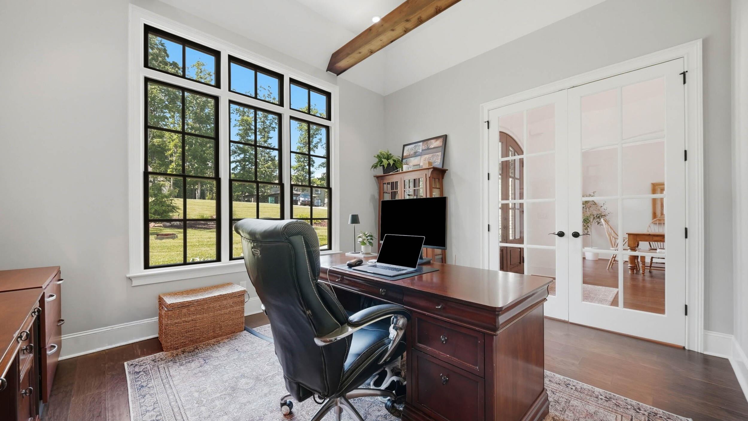 8008 Mountain Laurel Trail