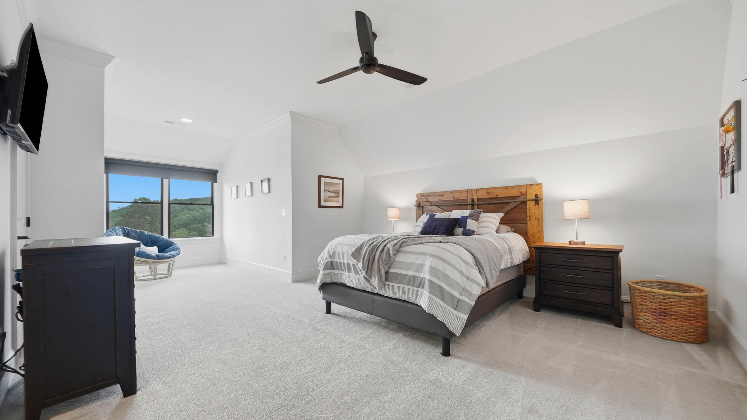 8008 Mountain Laurel Trail