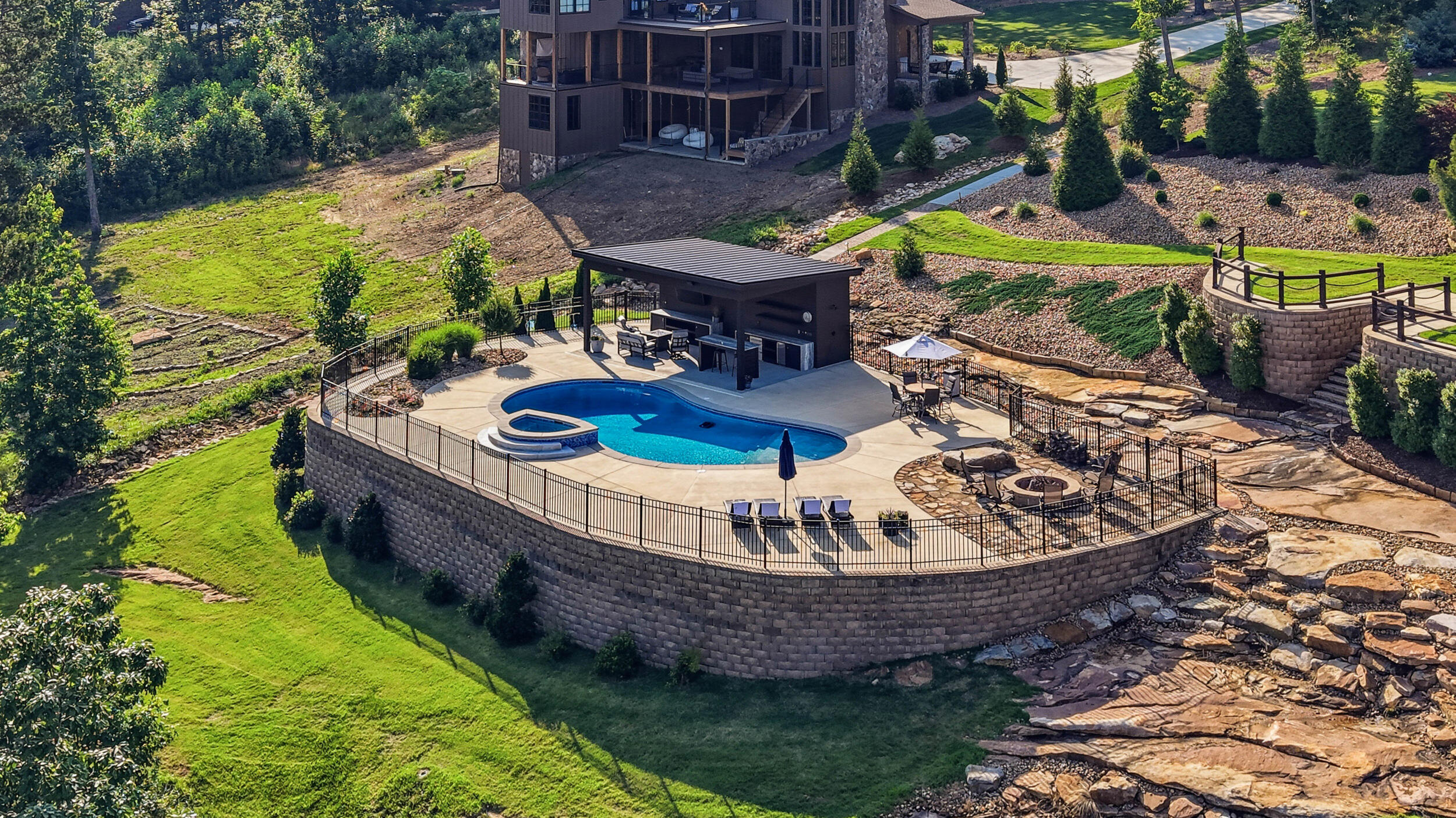 8008 Mountain Laurel Trail