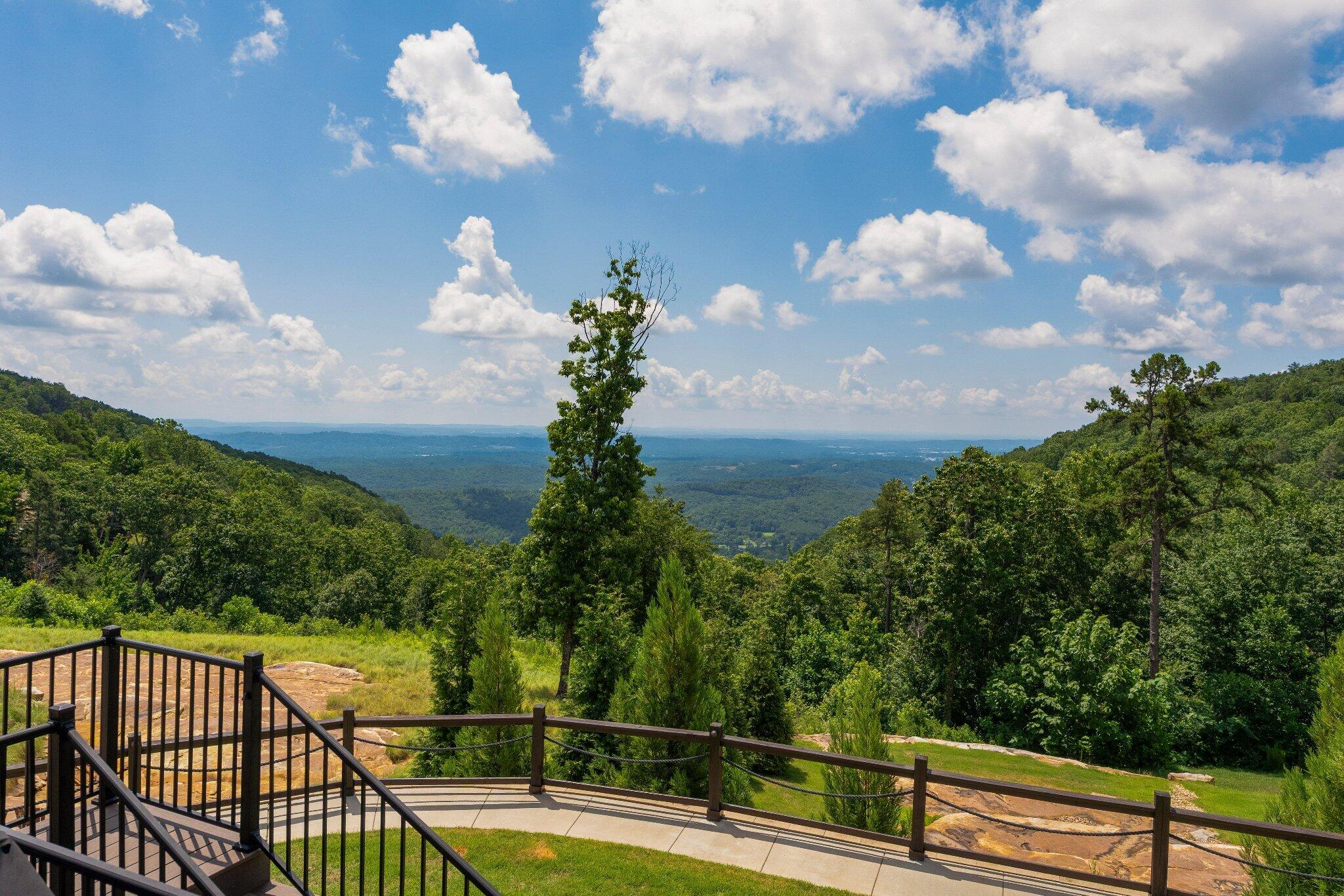8008 Mountain Laurel Trail