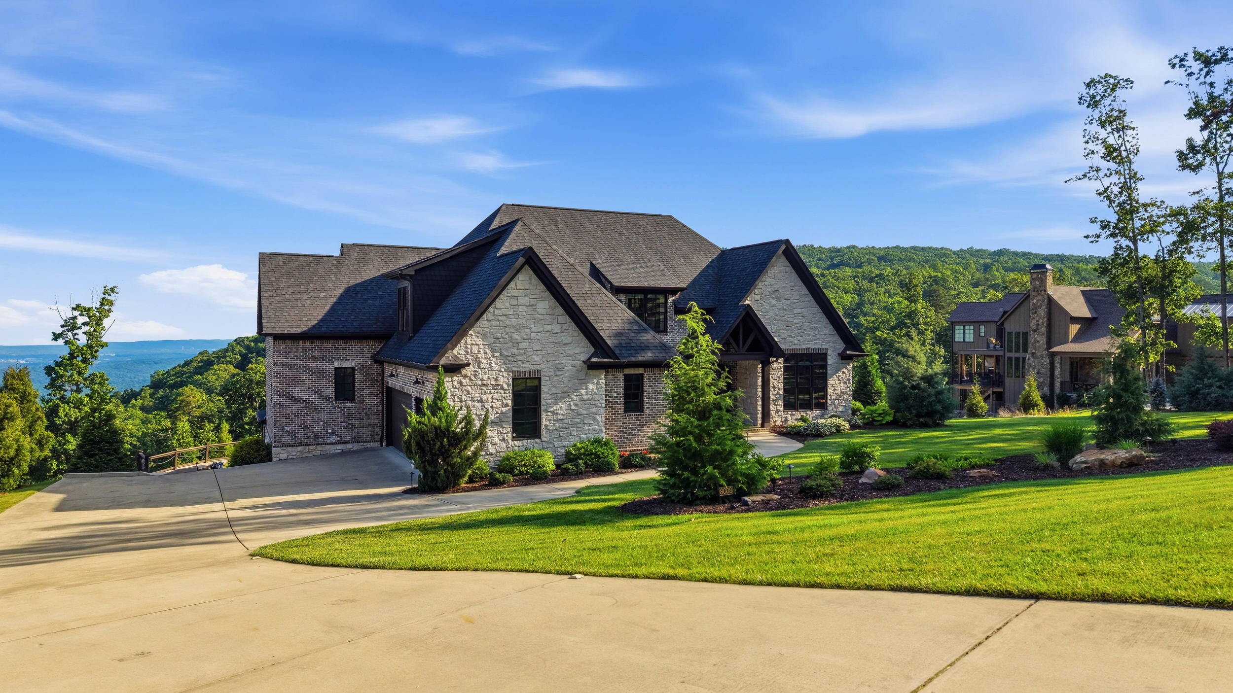 8008 Mountain Laurel Trail