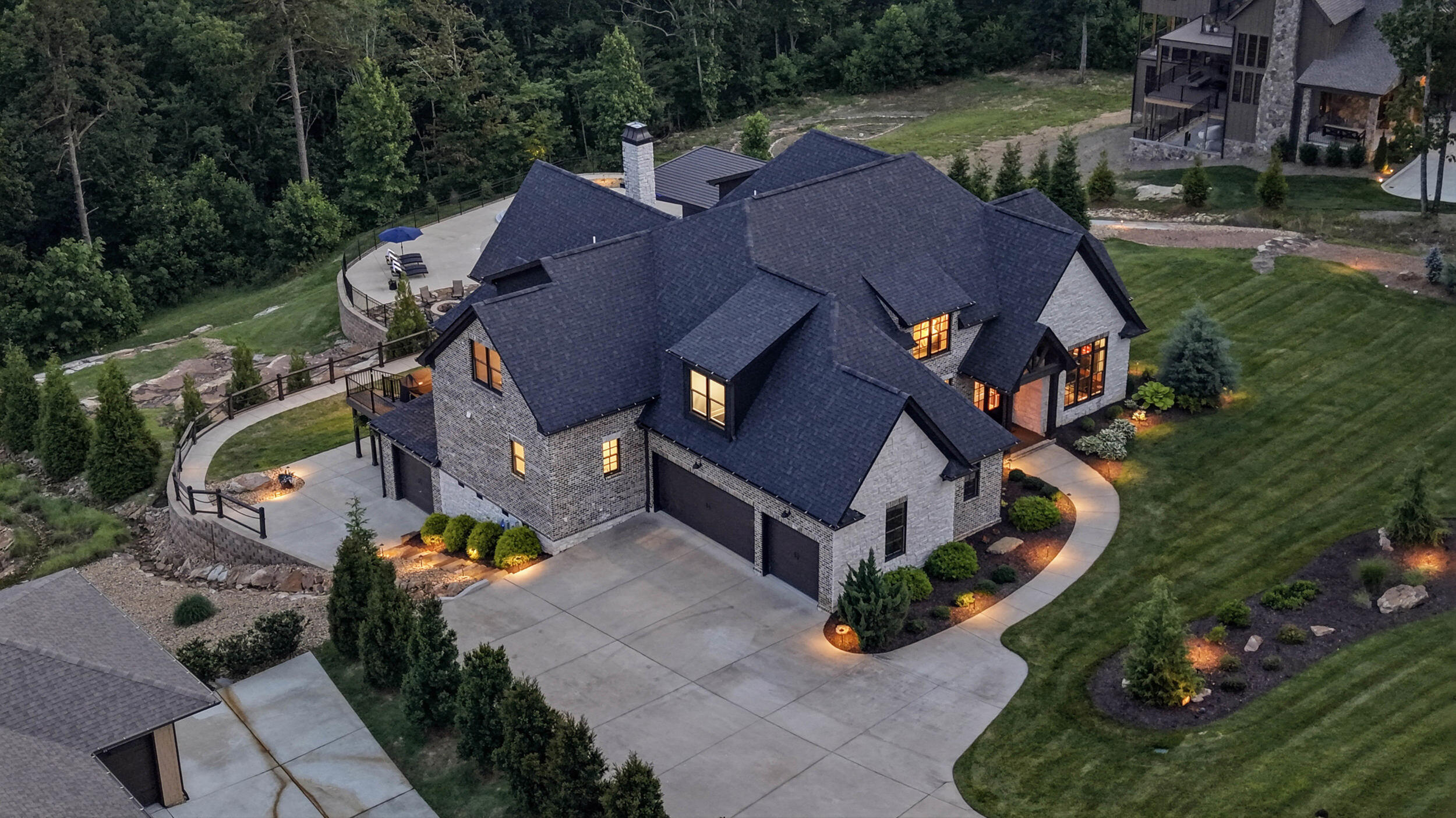 8008 Mountain Laurel Trail