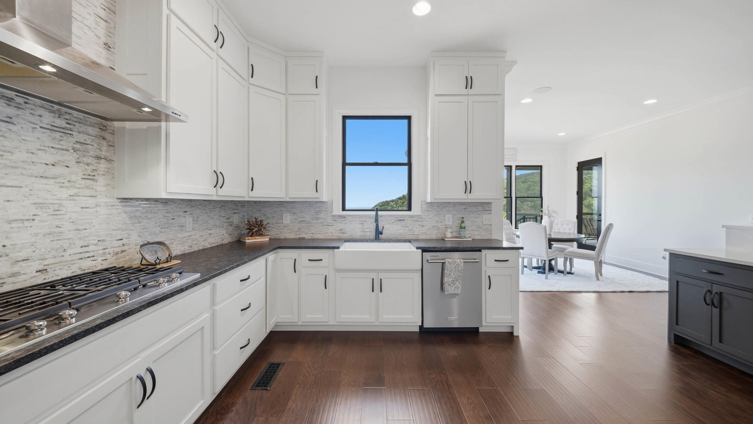 8008 Mountain Laurel Trail