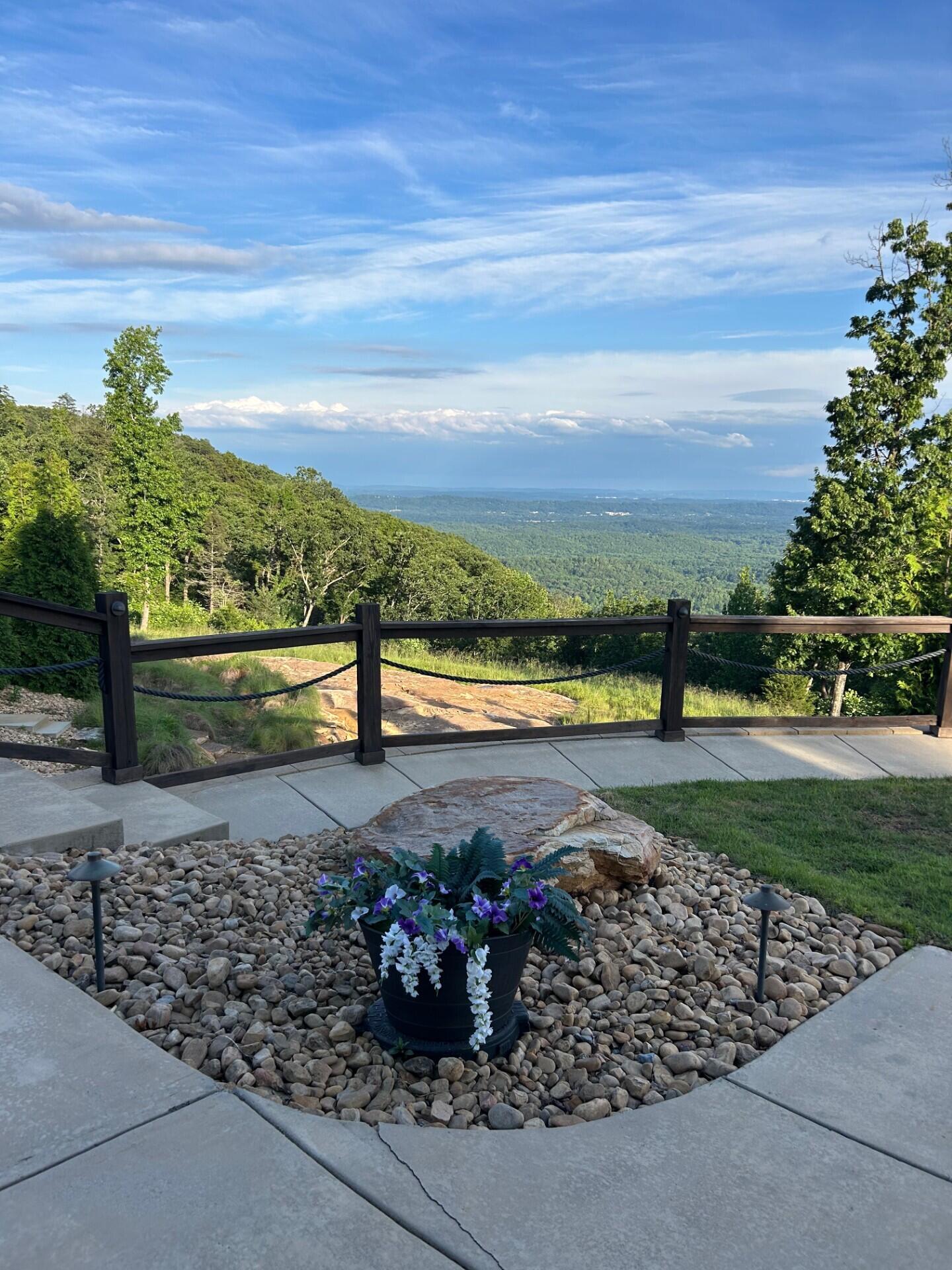 8008 Mountain Laurel Trail