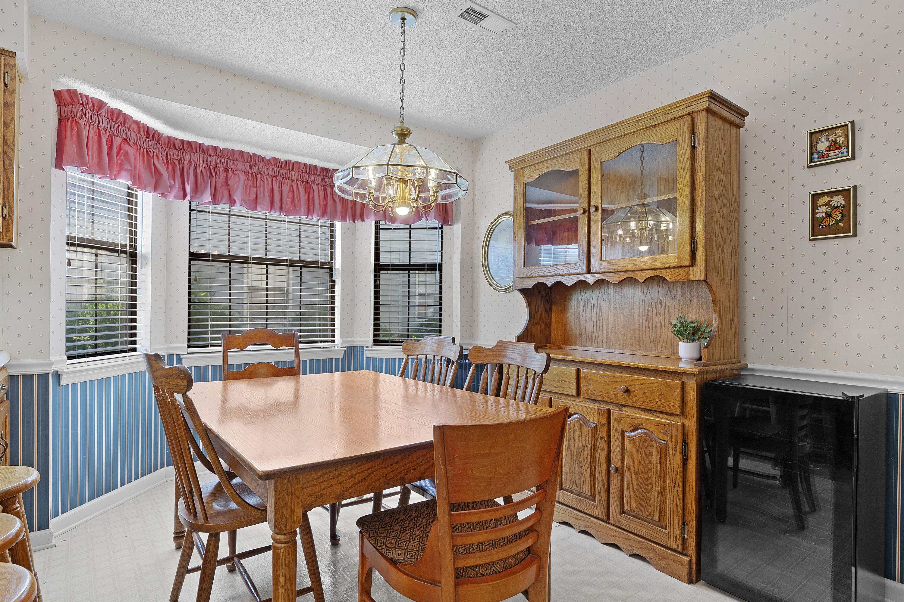 6573 Hickory Meadow Drive