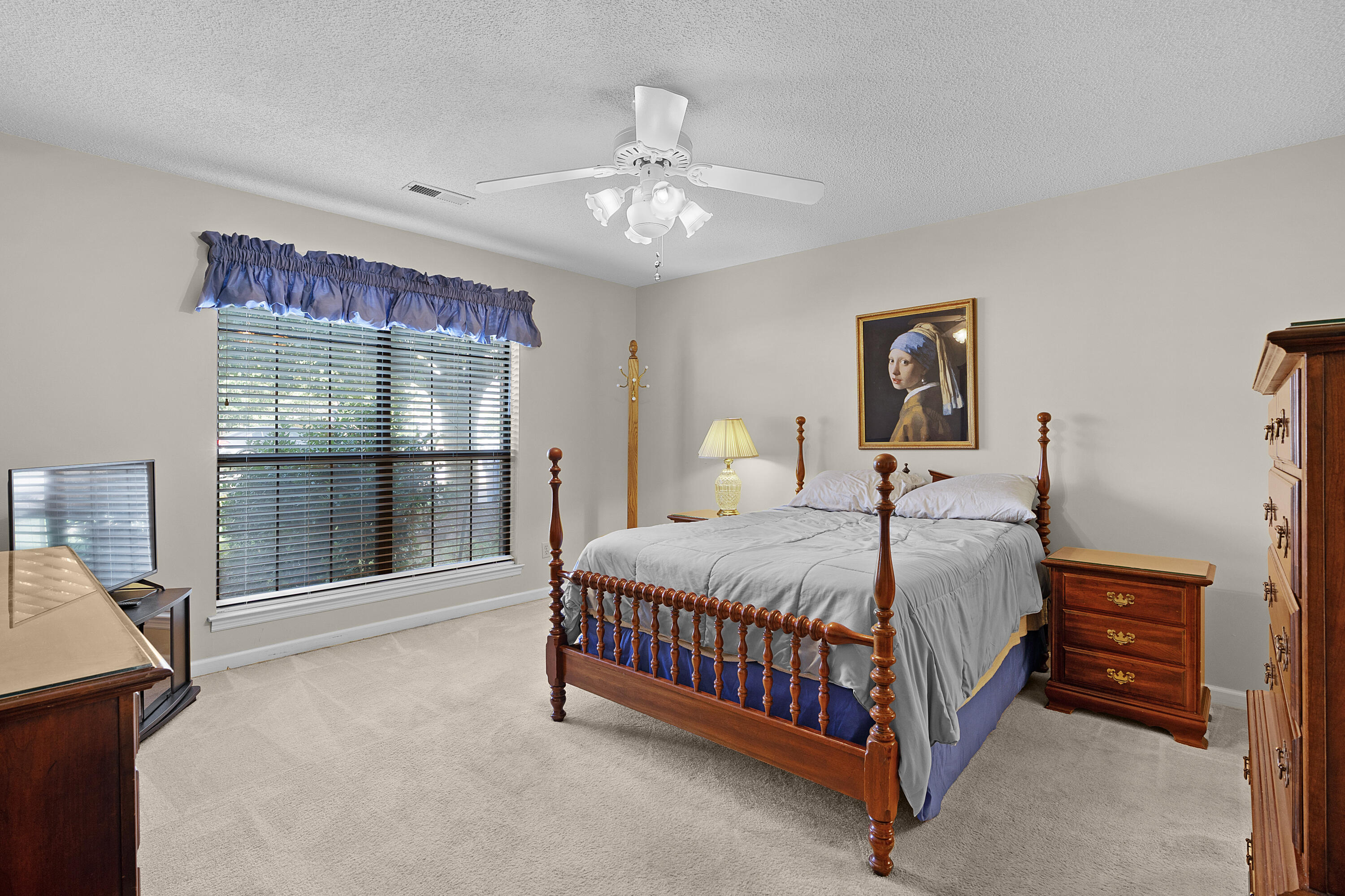 6573 Hickory Meadow Drive