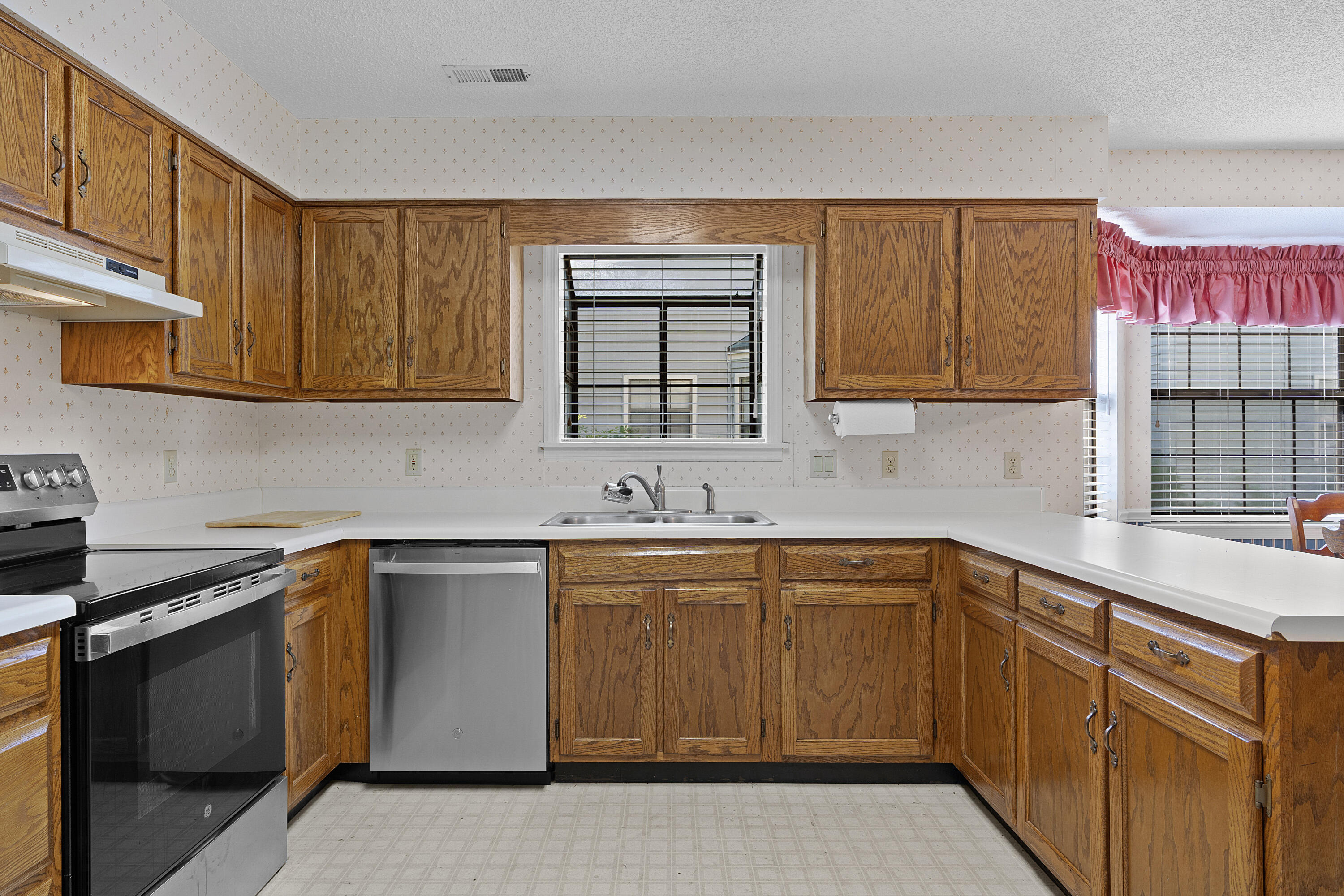 6573 Hickory Meadow Drive