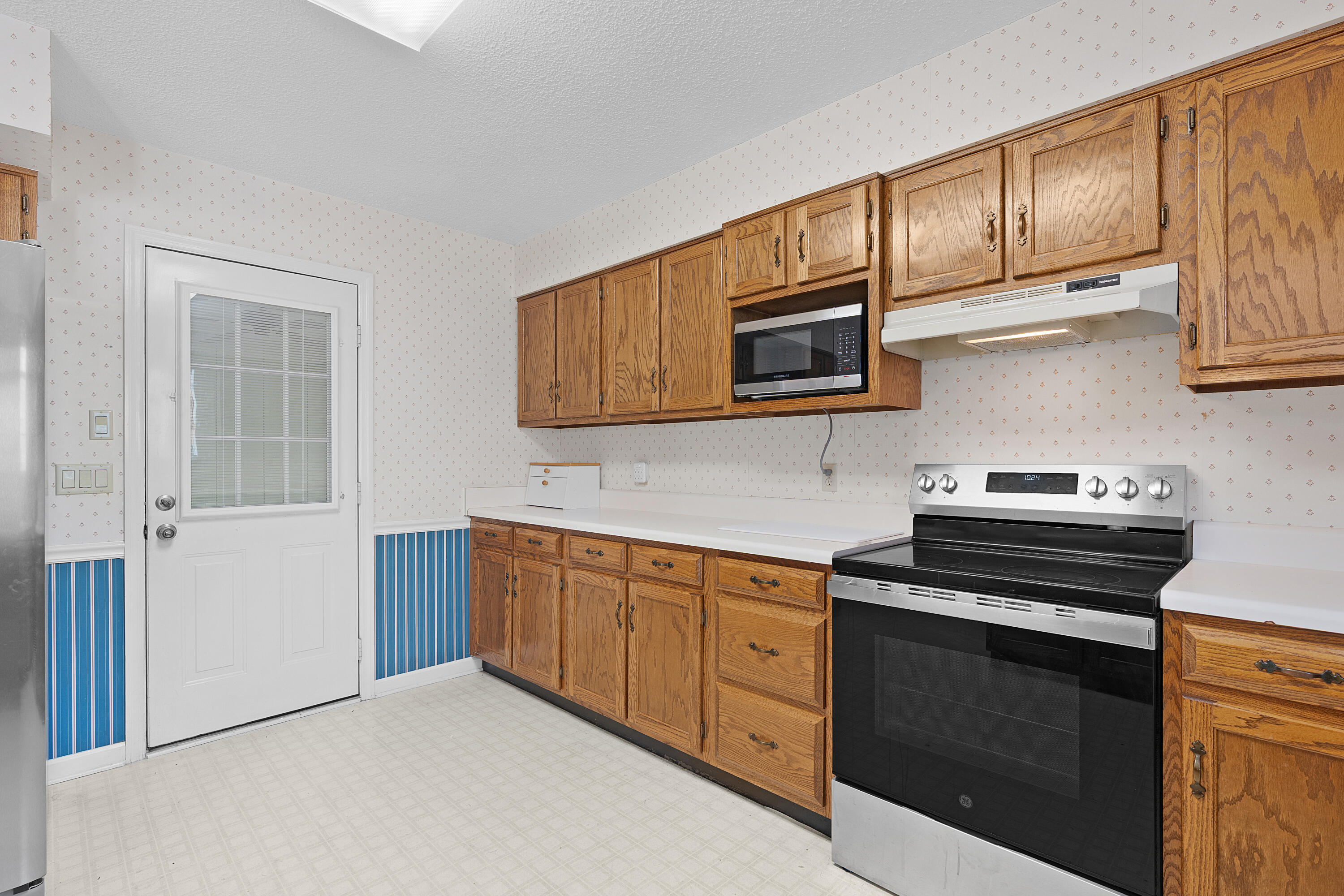 6573 Hickory Meadow Drive