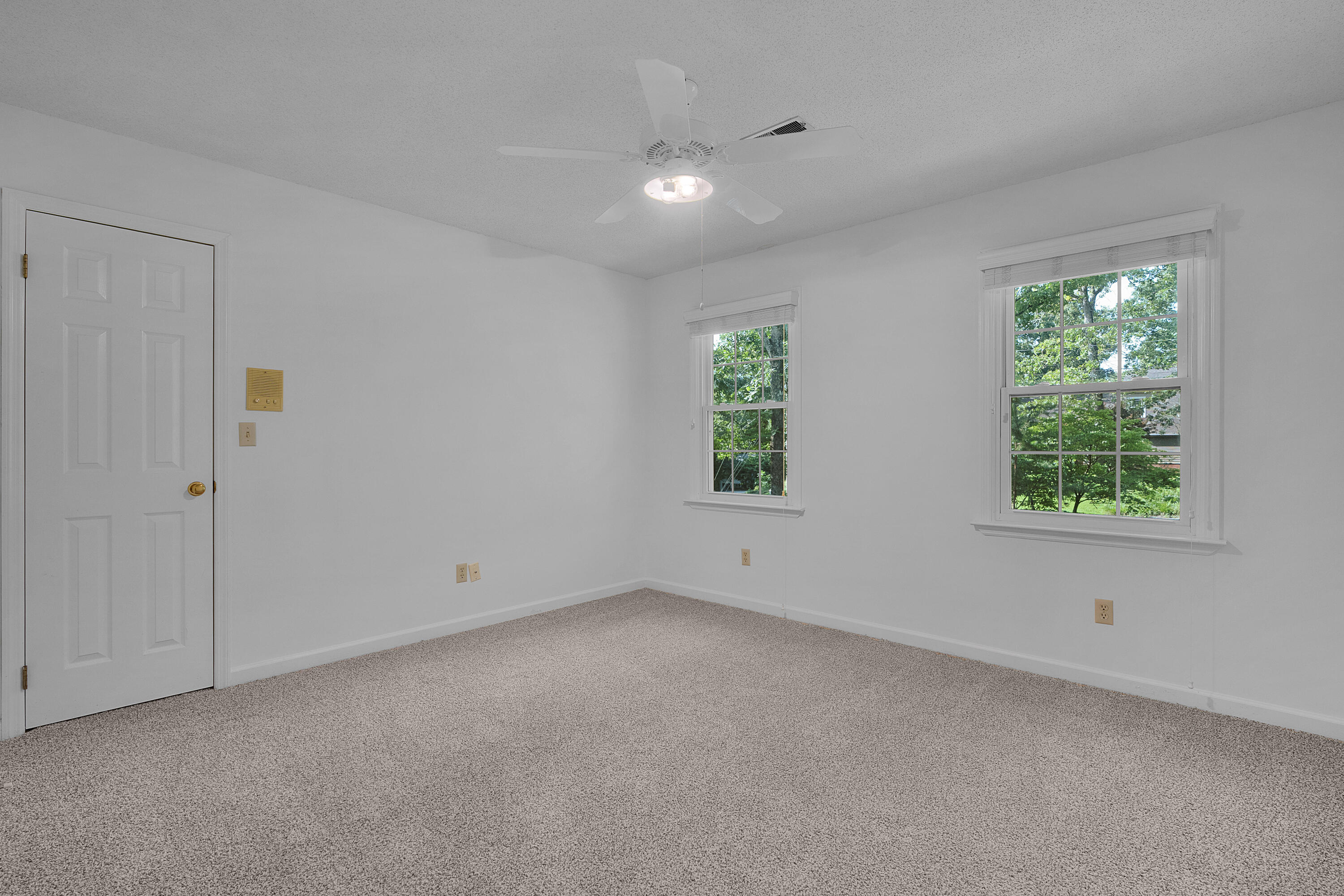 709 Rocky Shadows Drive