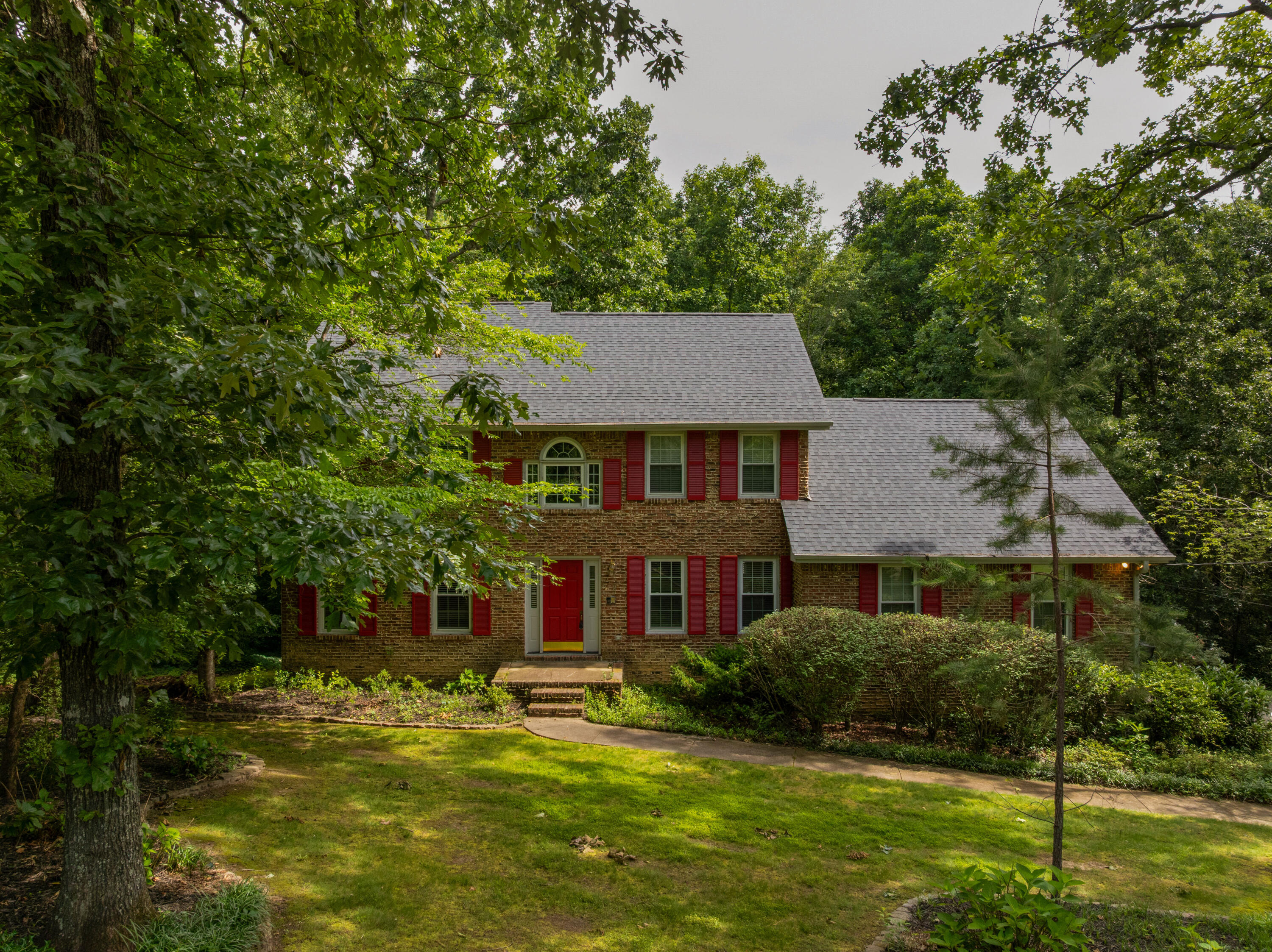 709 Rocky Shadows Drive