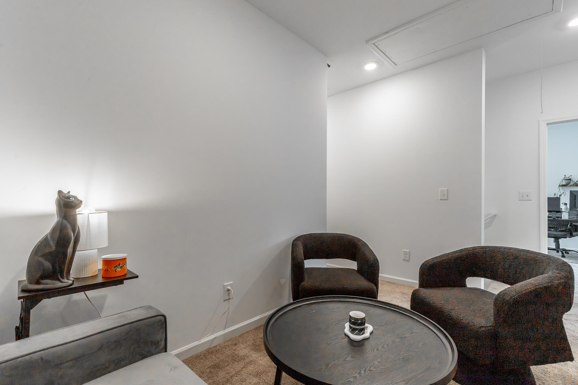6854 Dharma Loop