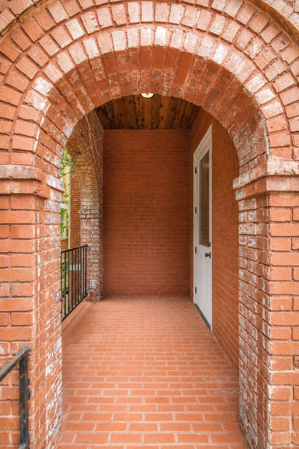 850 Oak Street