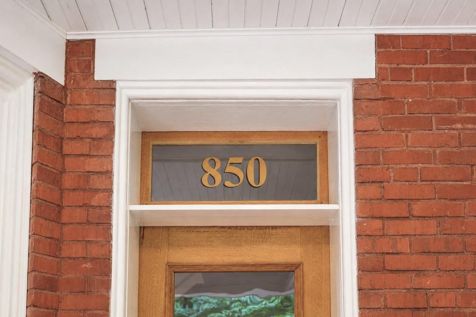 850 Oak Street