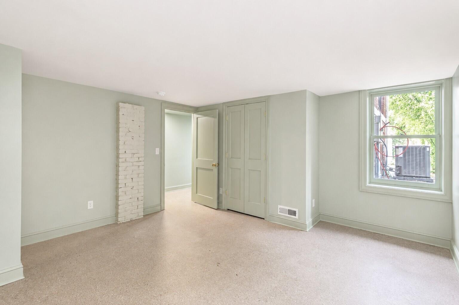 850 Oak Street