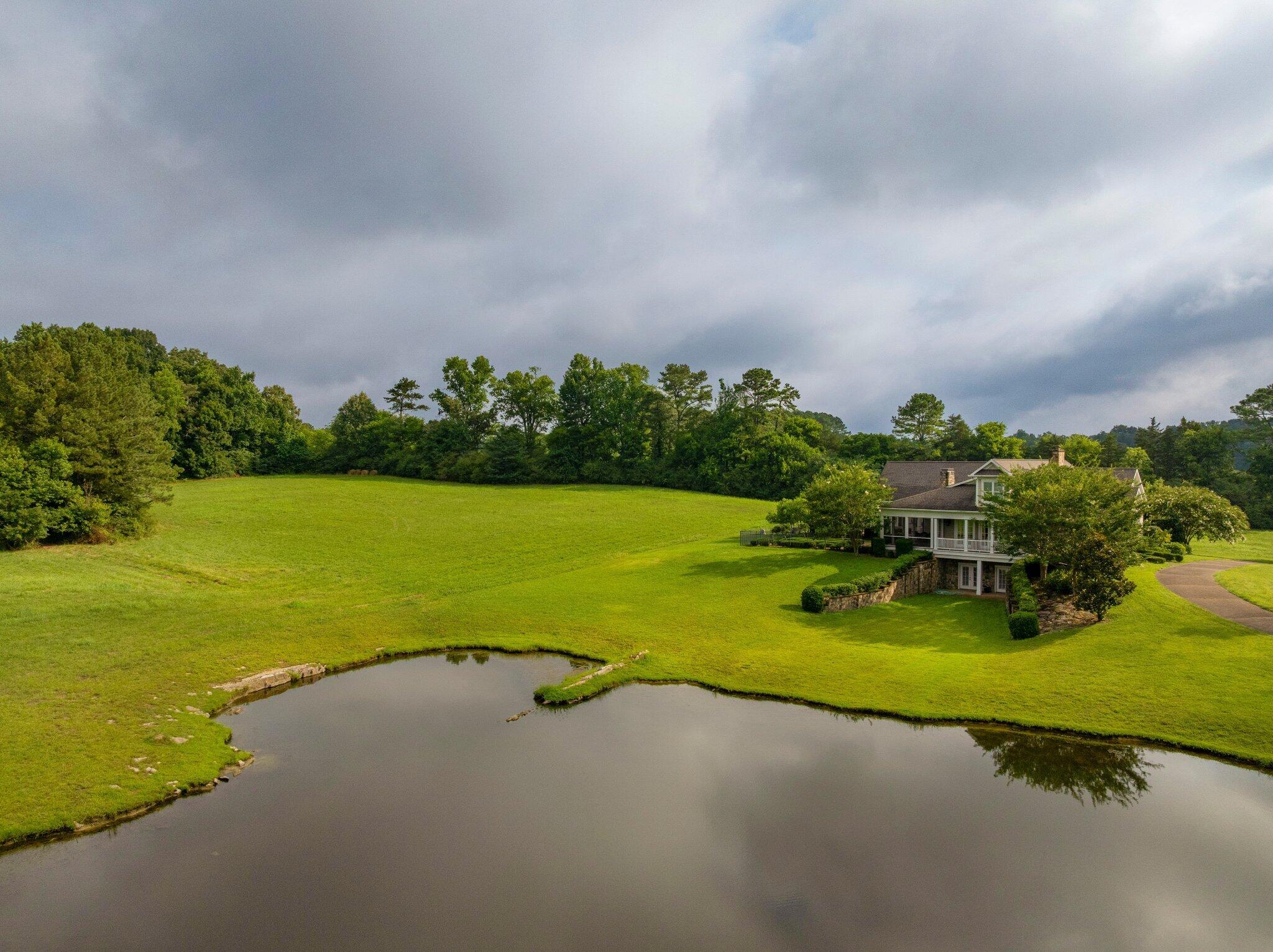 520 Cedar Springs Church Road SE