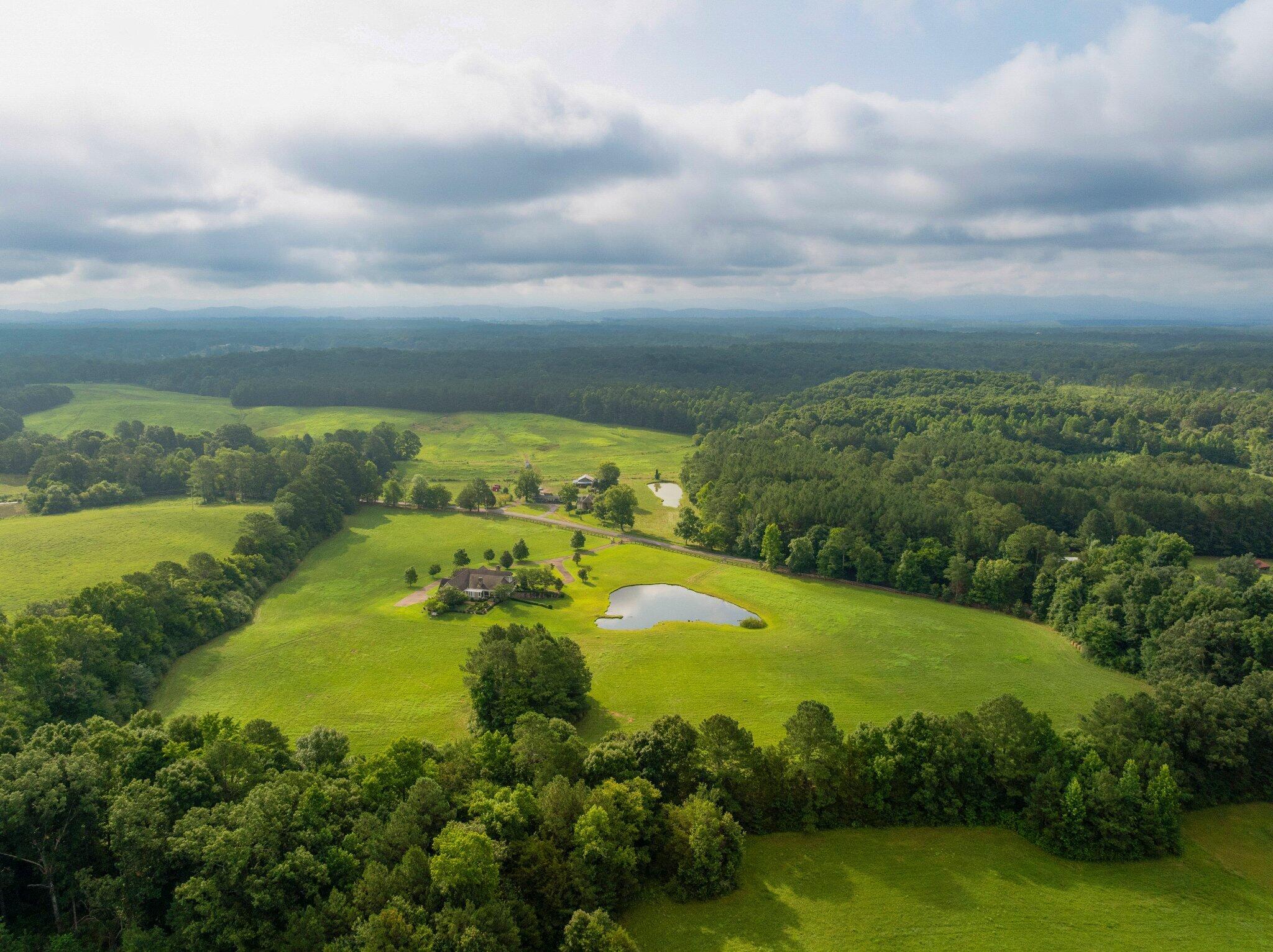 520 Cedar Springs Church Road SE