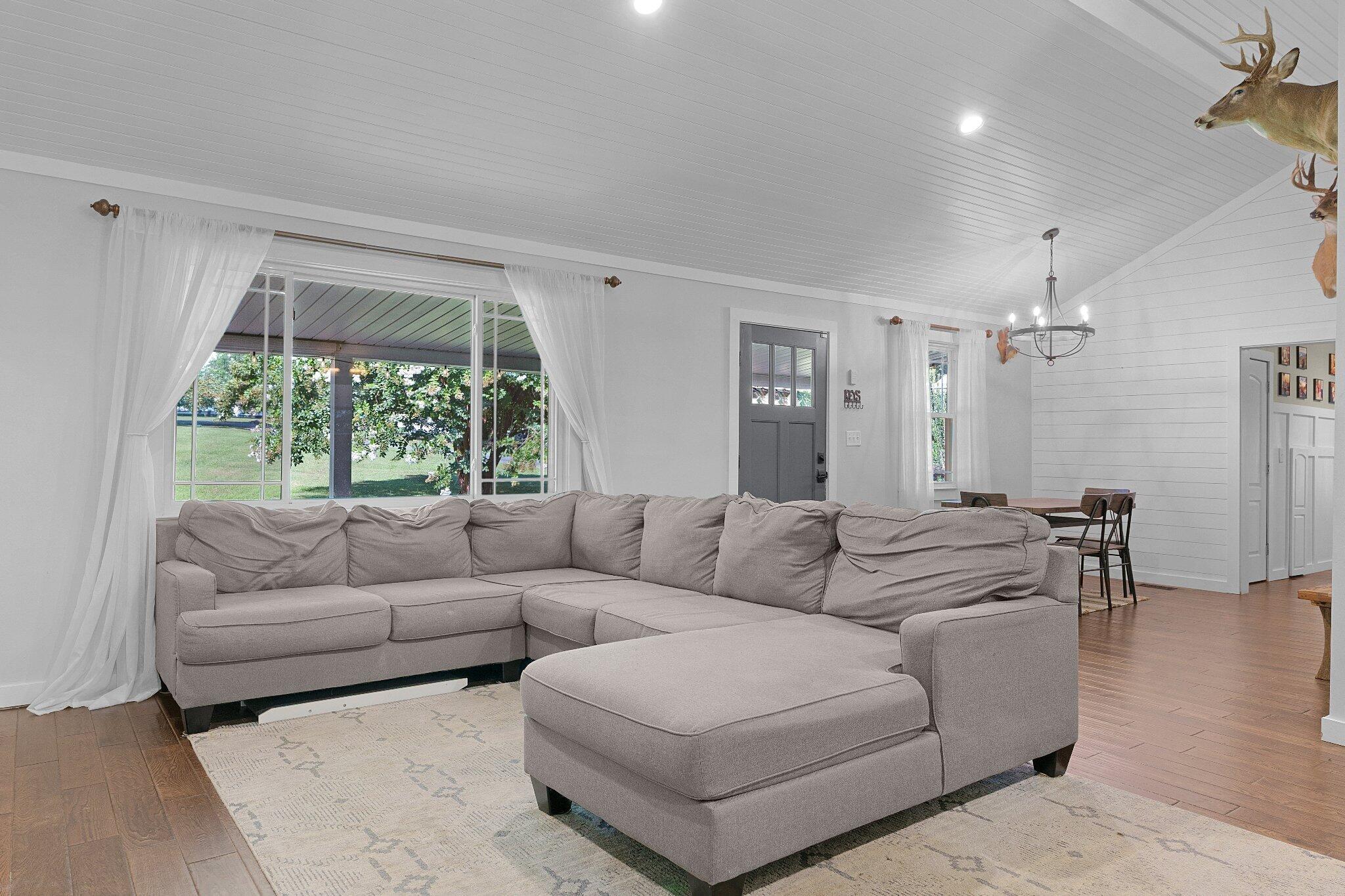 558 Bonds Road