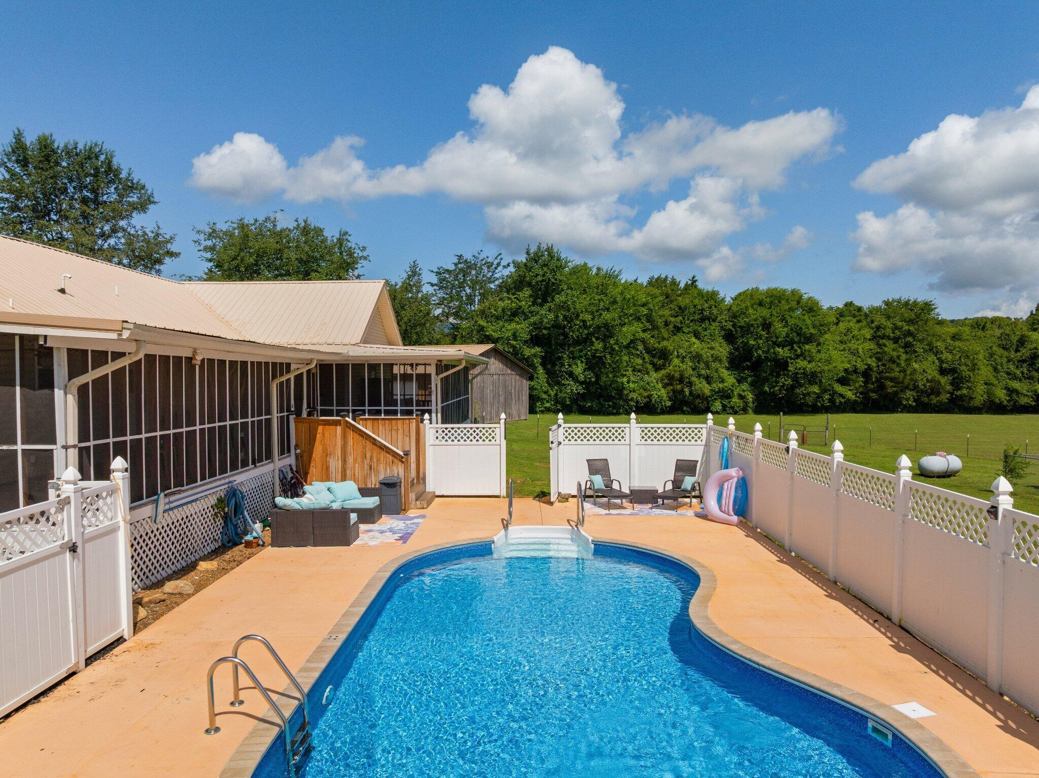 558 Bonds Road