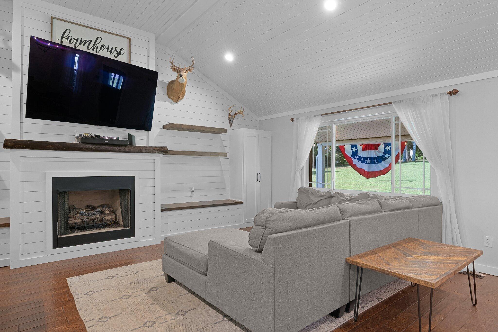 558 Bonds Road
