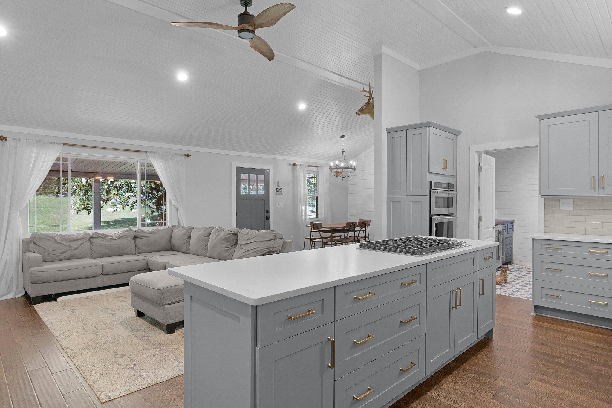 558 Bonds Road