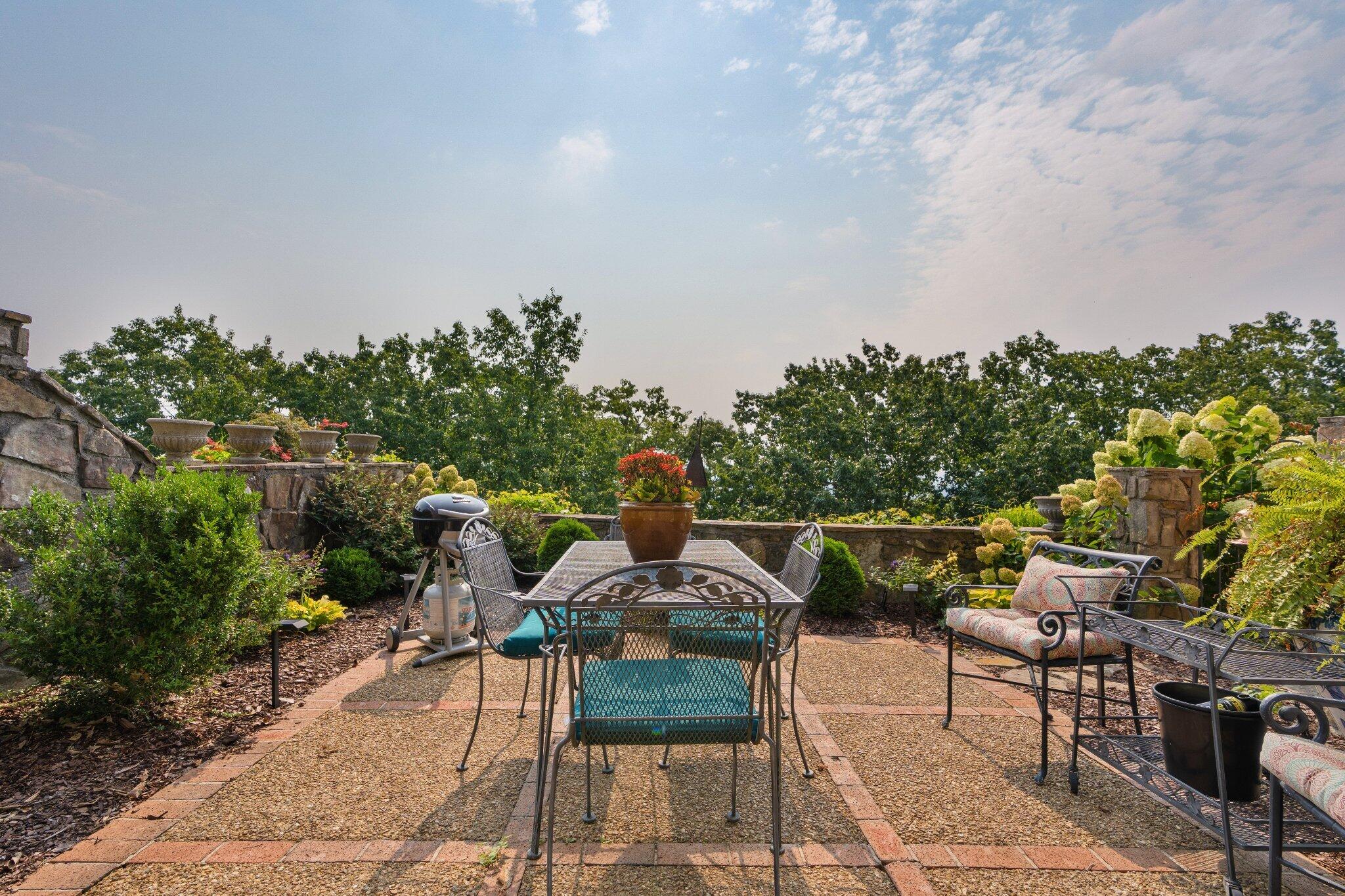 100 Scenic Highway, #2