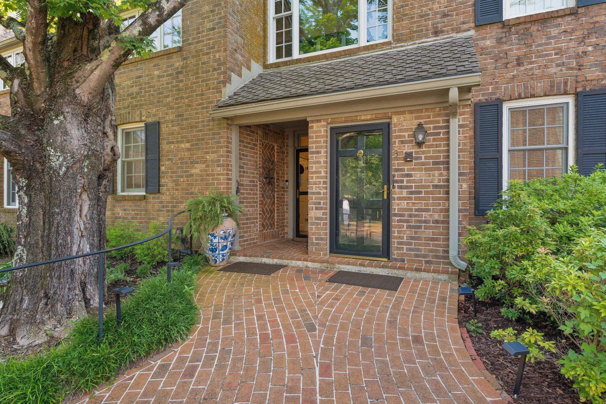 100 Scenic Highway, #2