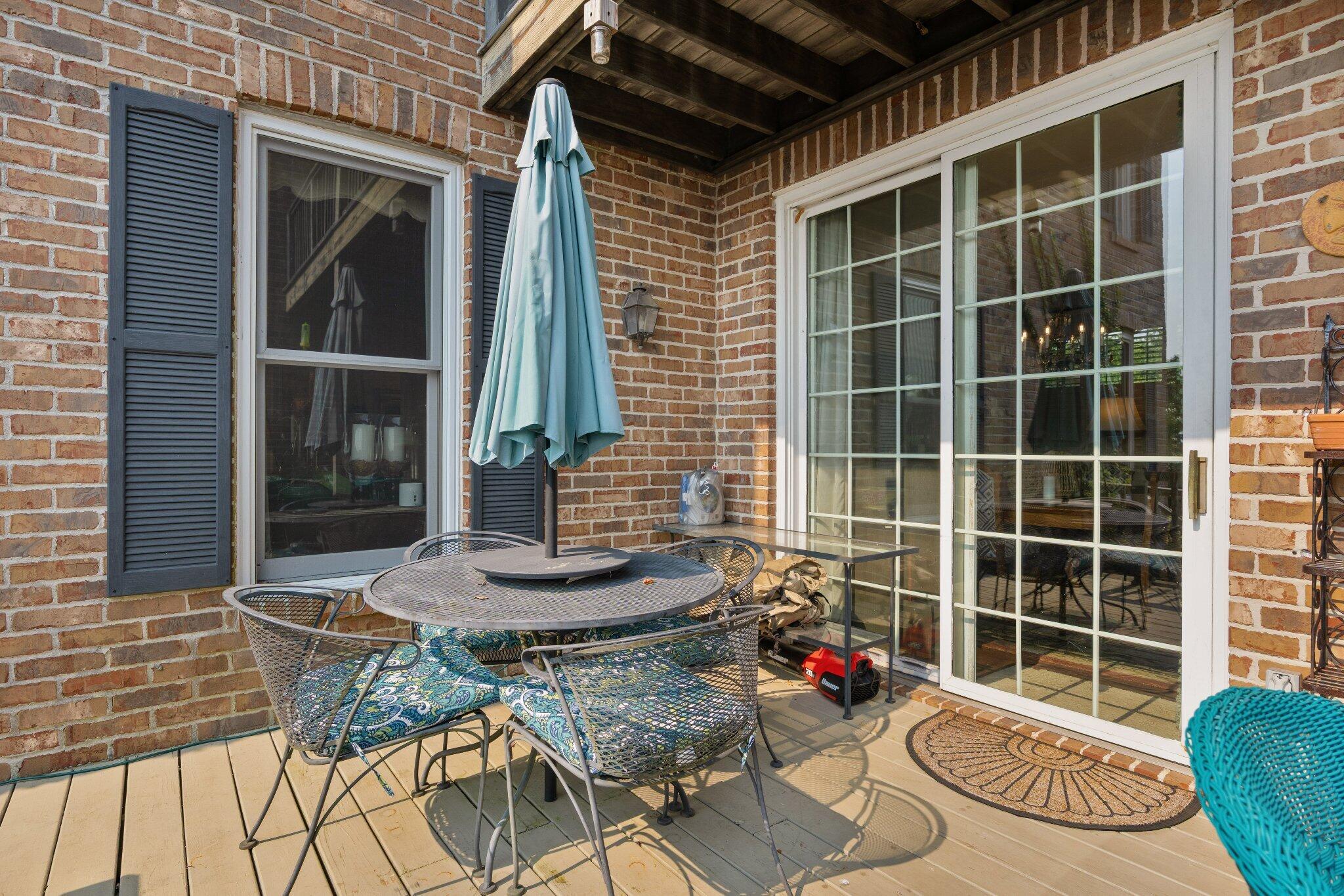 100 Scenic Highway, #2