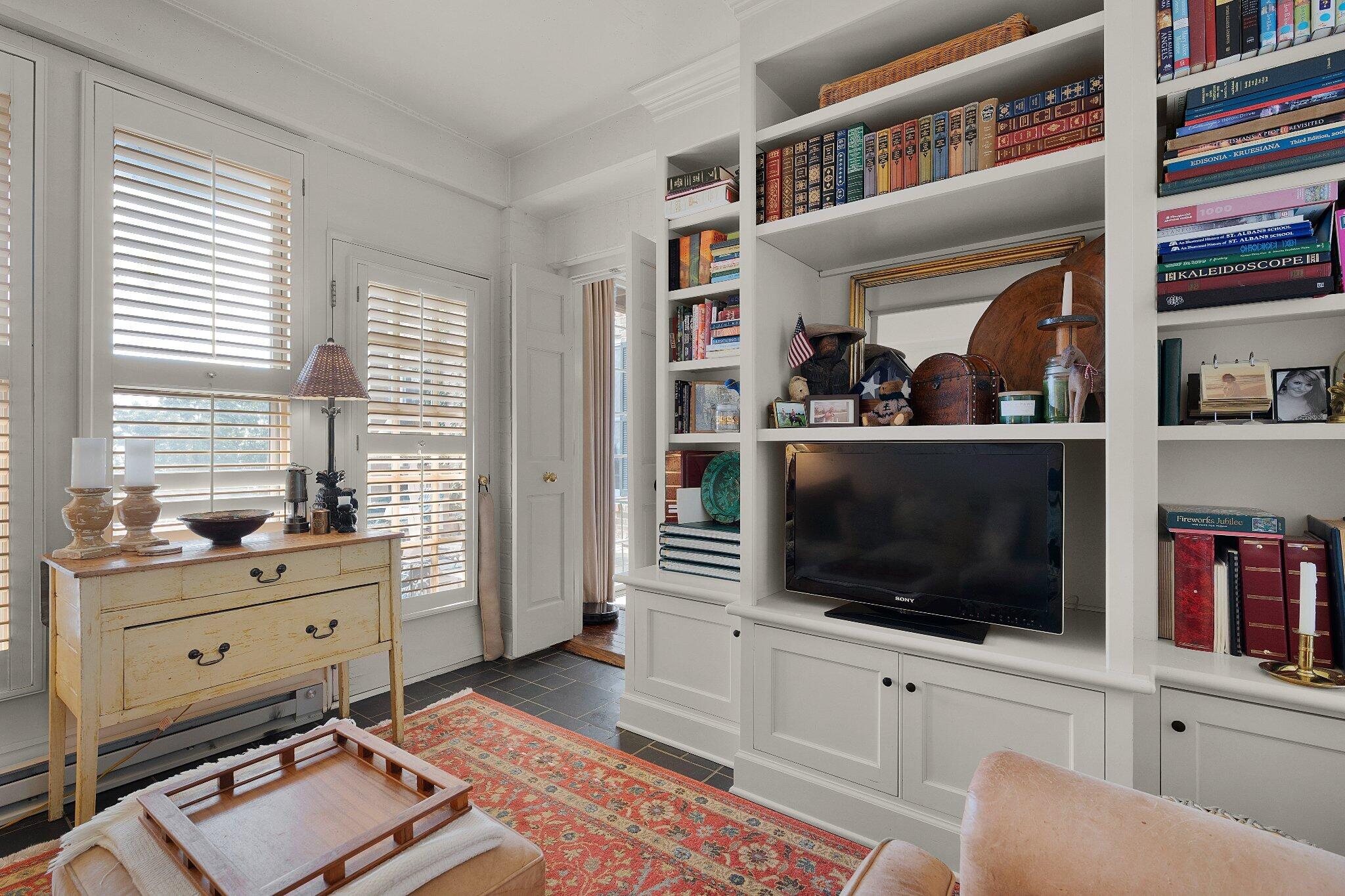 100 Scenic Highway, #2