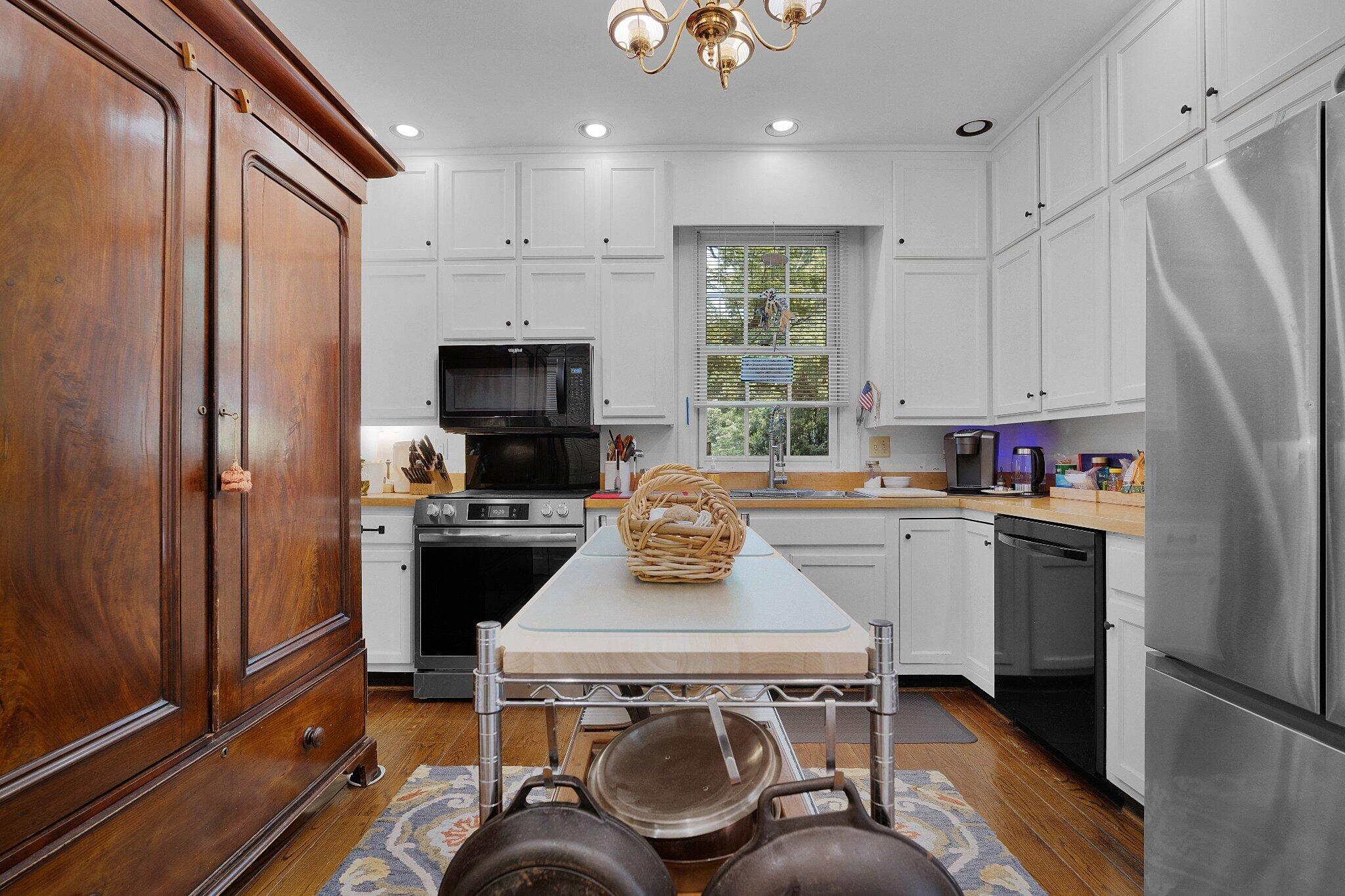 100 Scenic Highway, #2