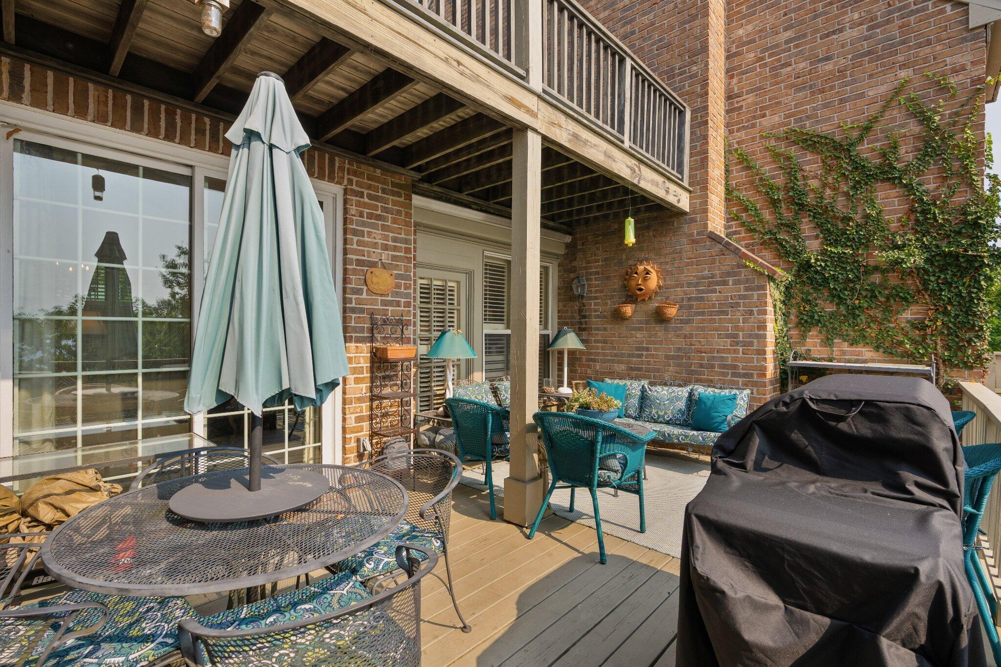 100 Scenic Highway, #2