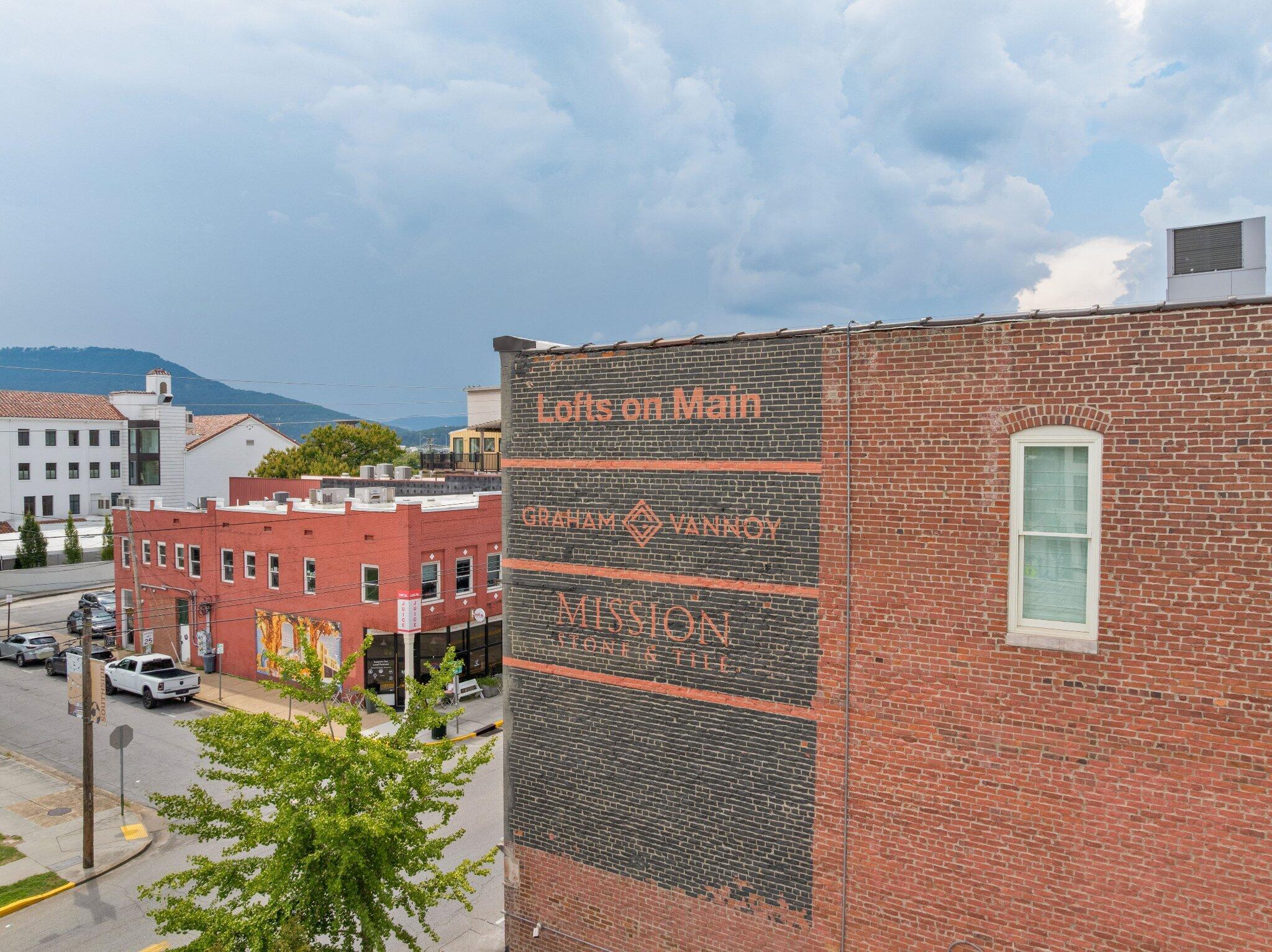 55 E Main Street, #208