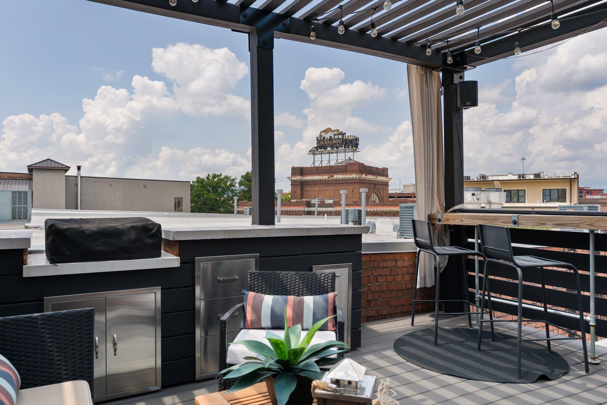 55 E Main Street, #208