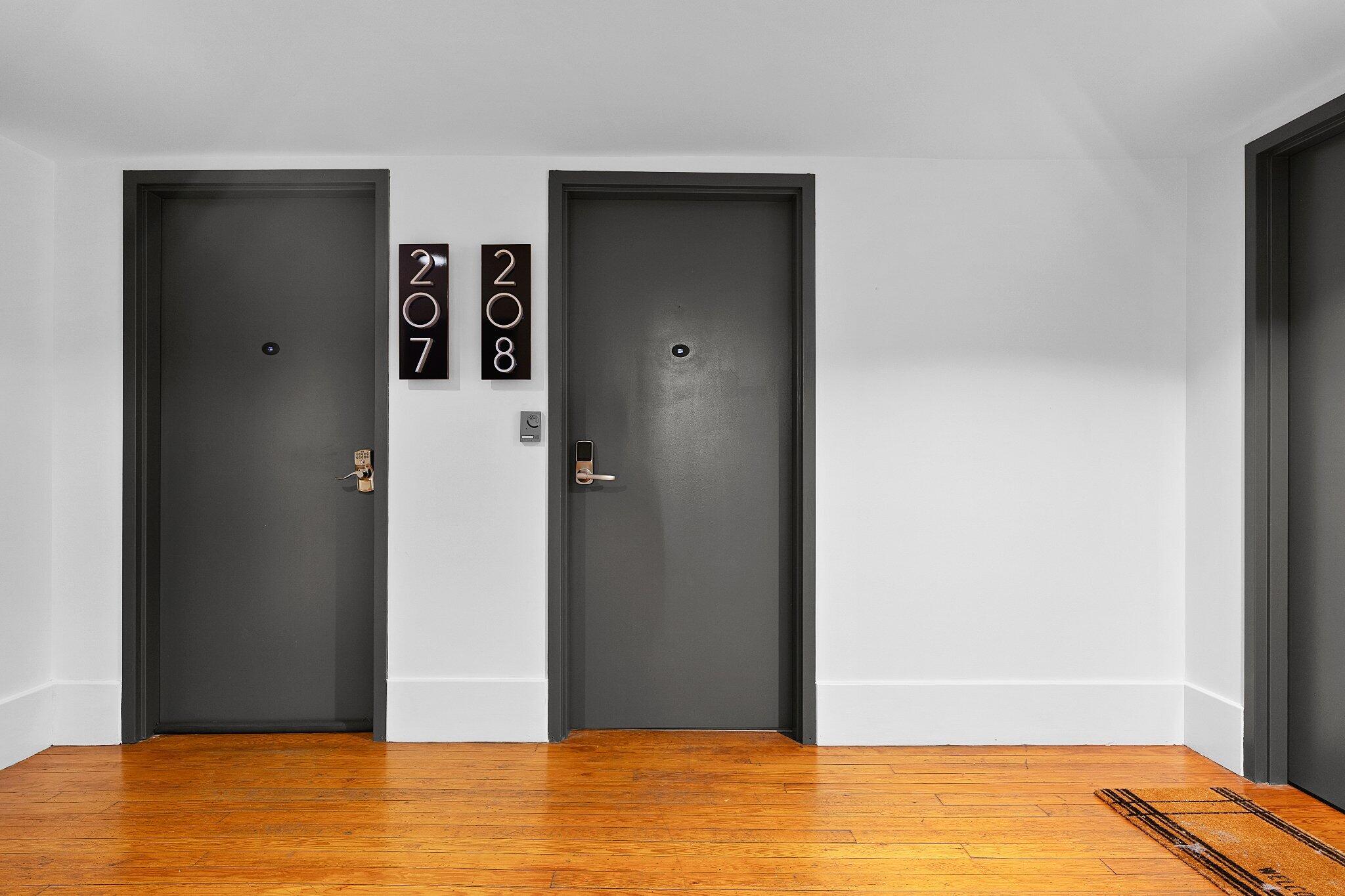 55 E Main Street, #208