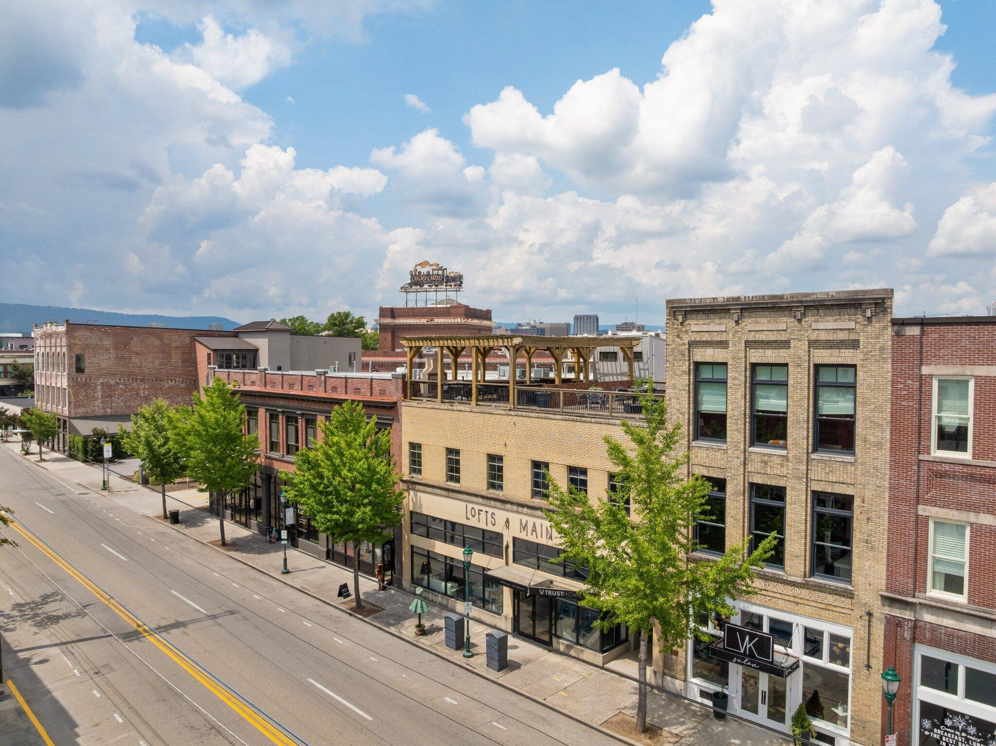 55 E Main Street, #208