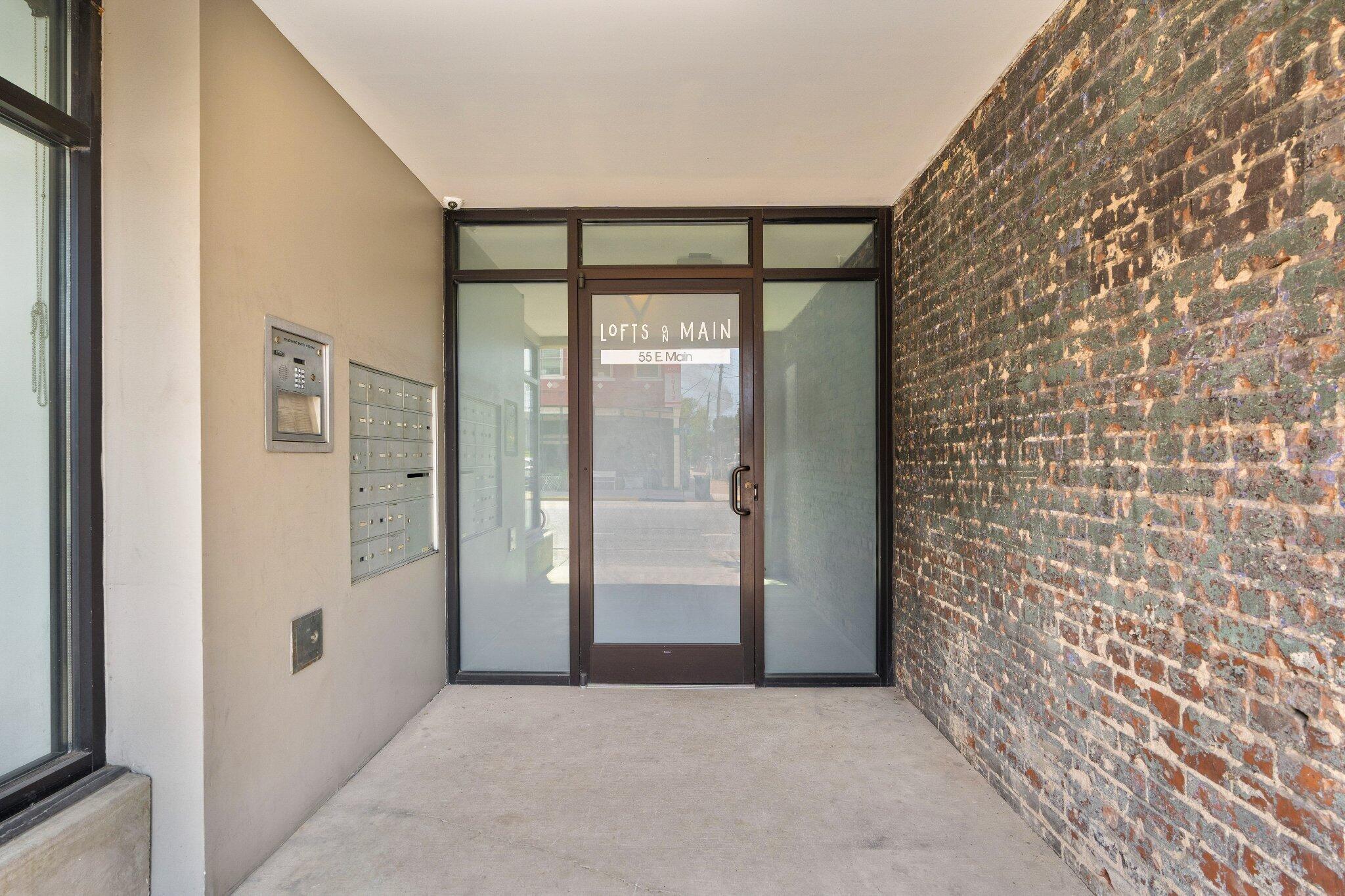 55 E Main Street, #208
