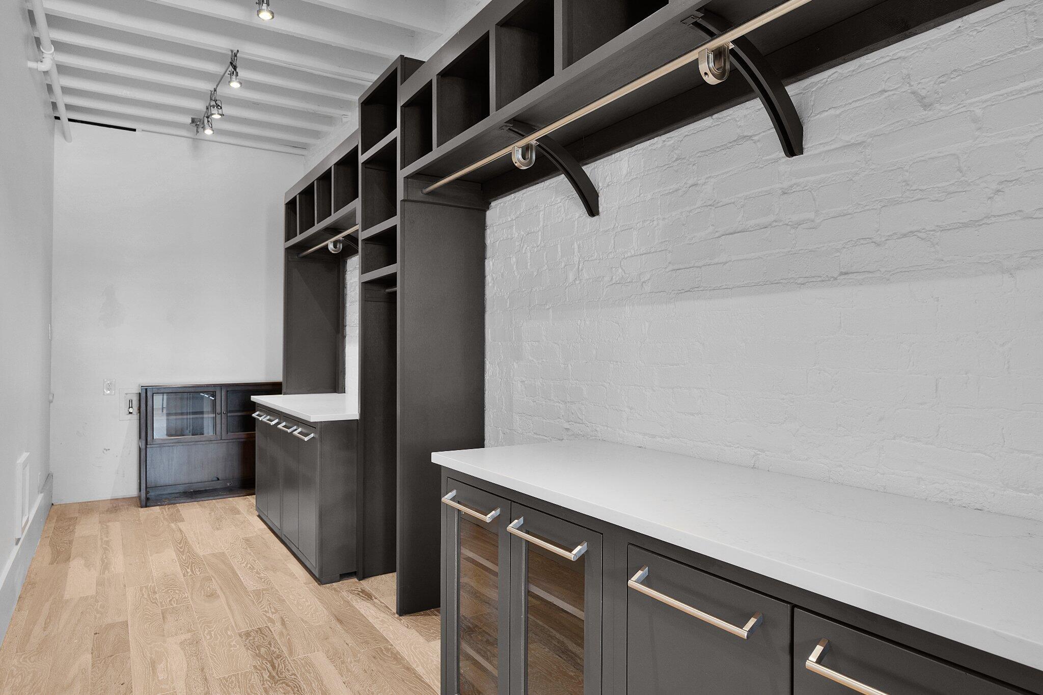 55 E Main Street, #208