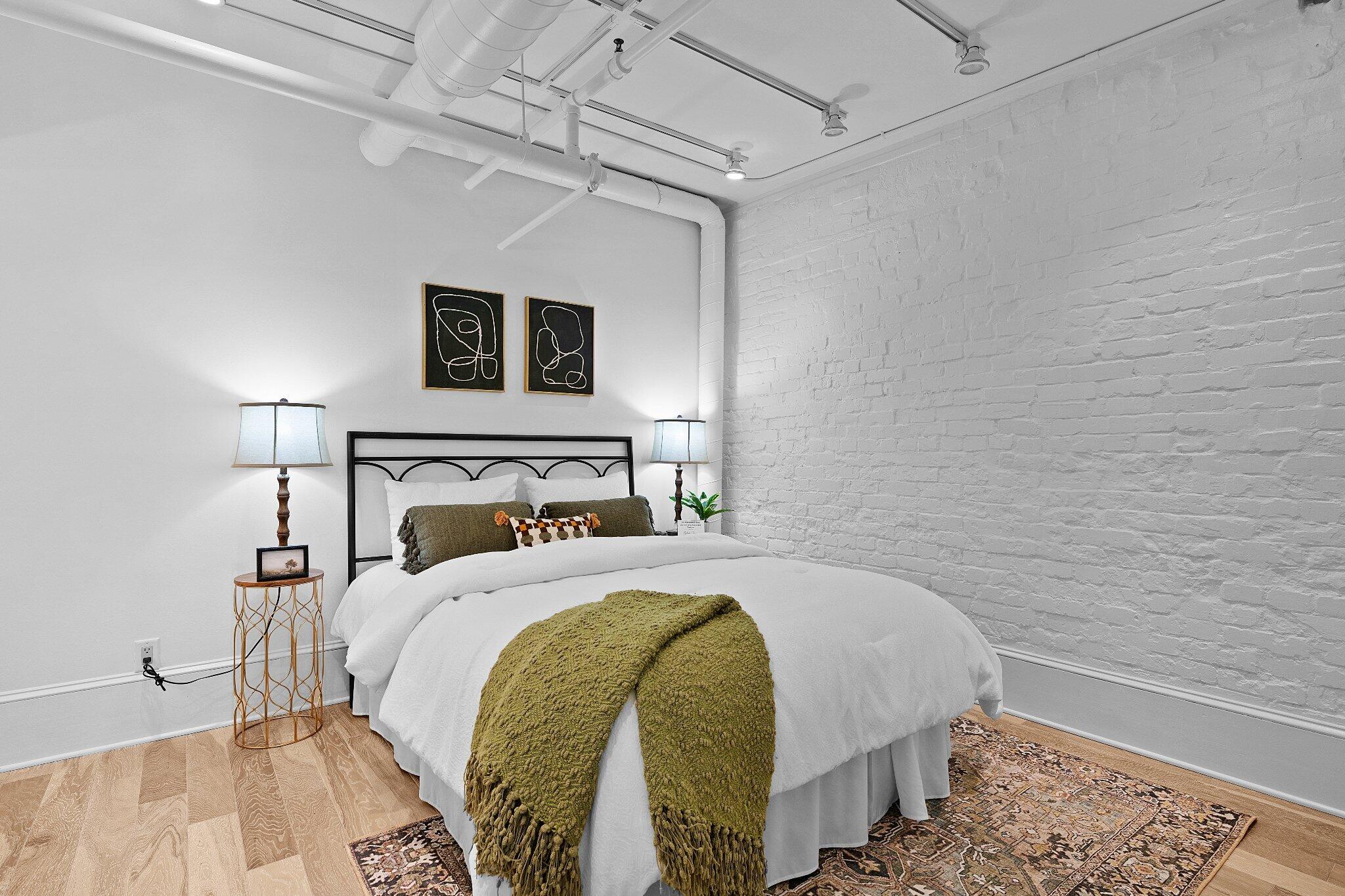 55 E Main Street, #208