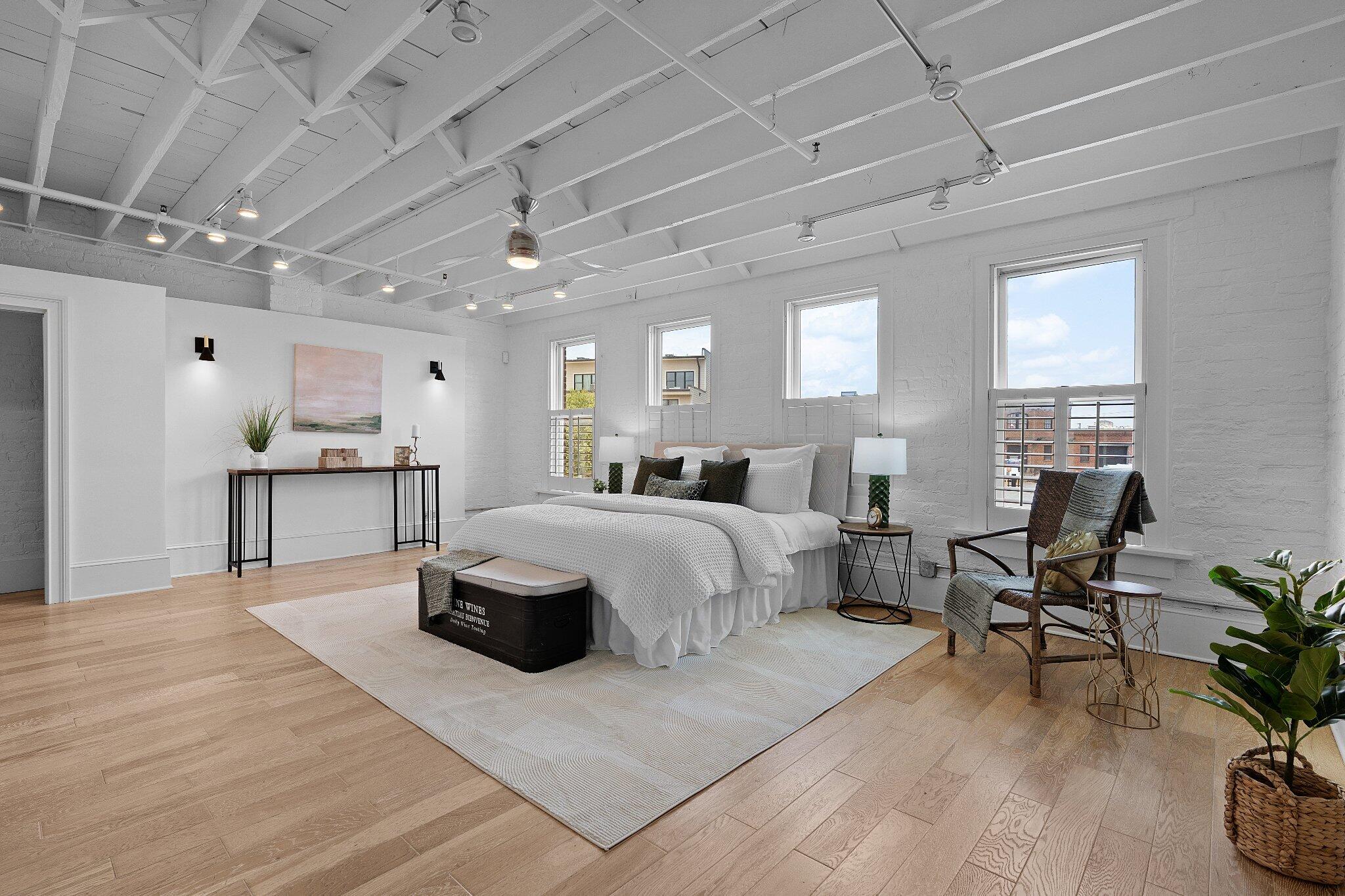 55 E Main Street, #208