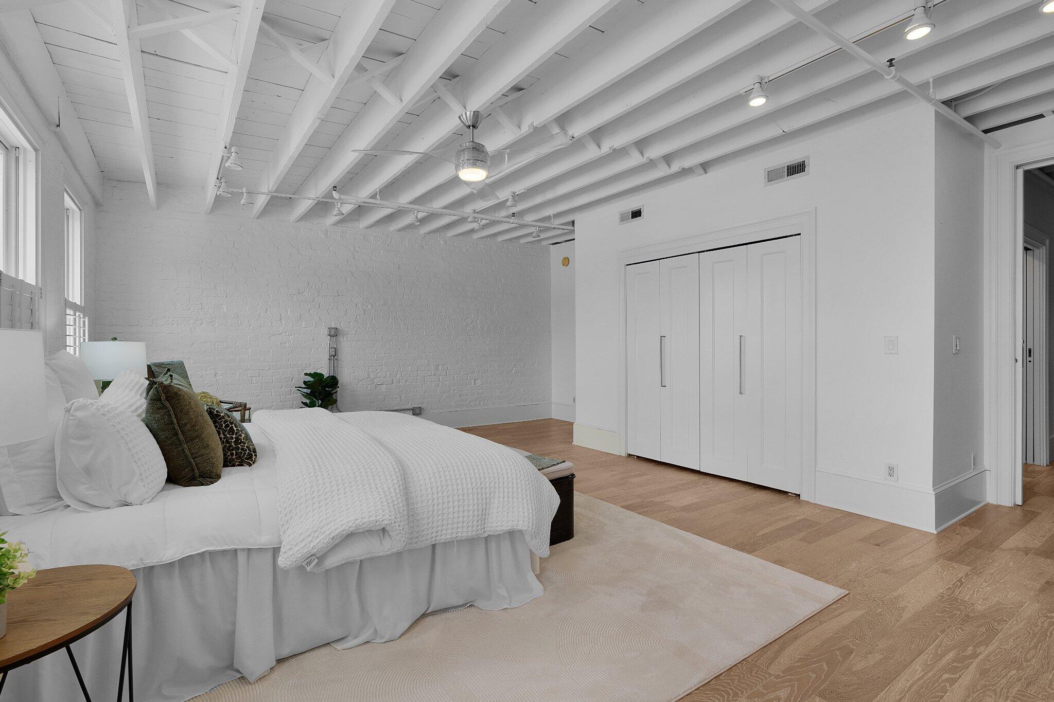 55 E Main Street, #208