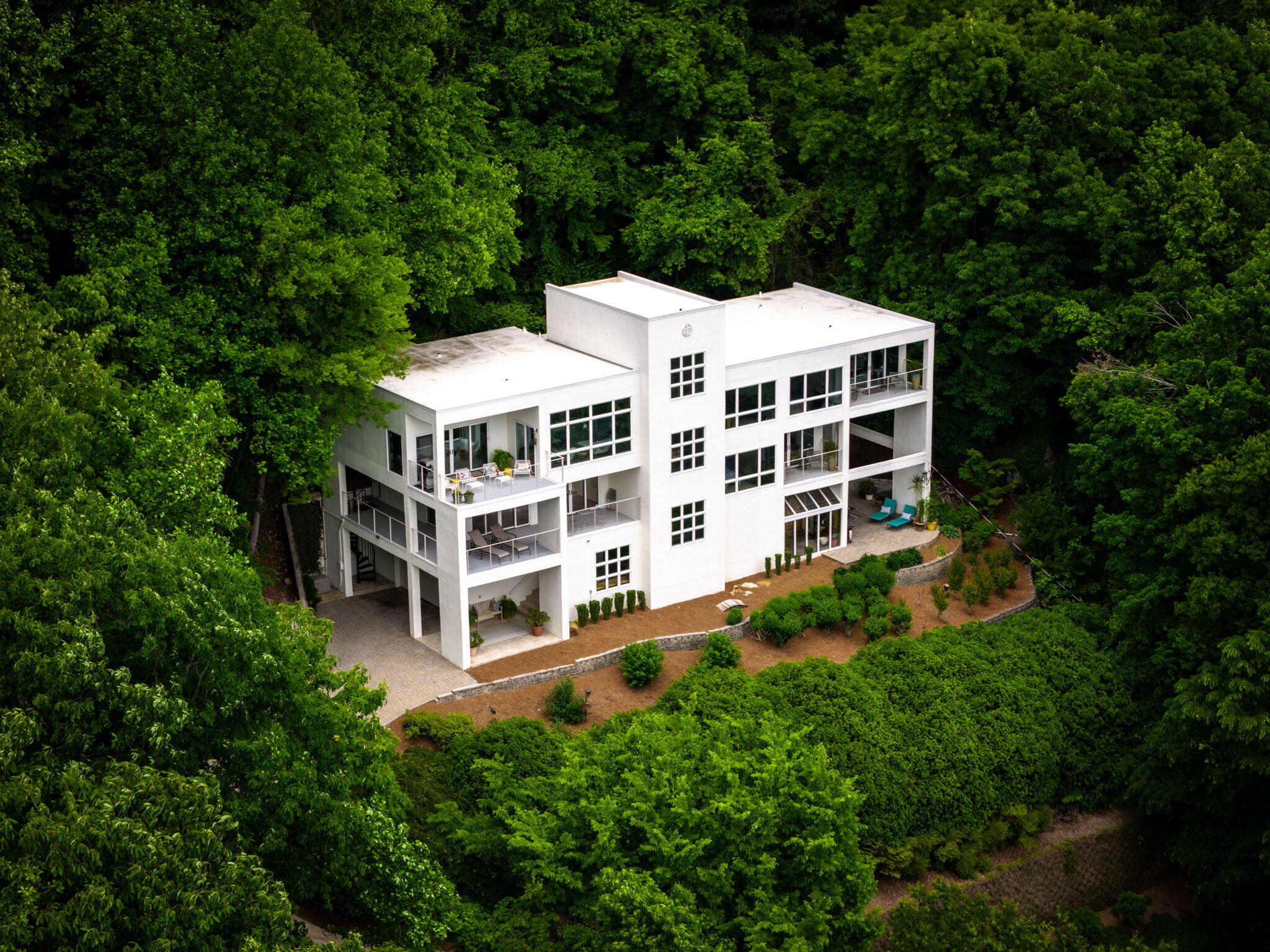1185 Lower Brow Road