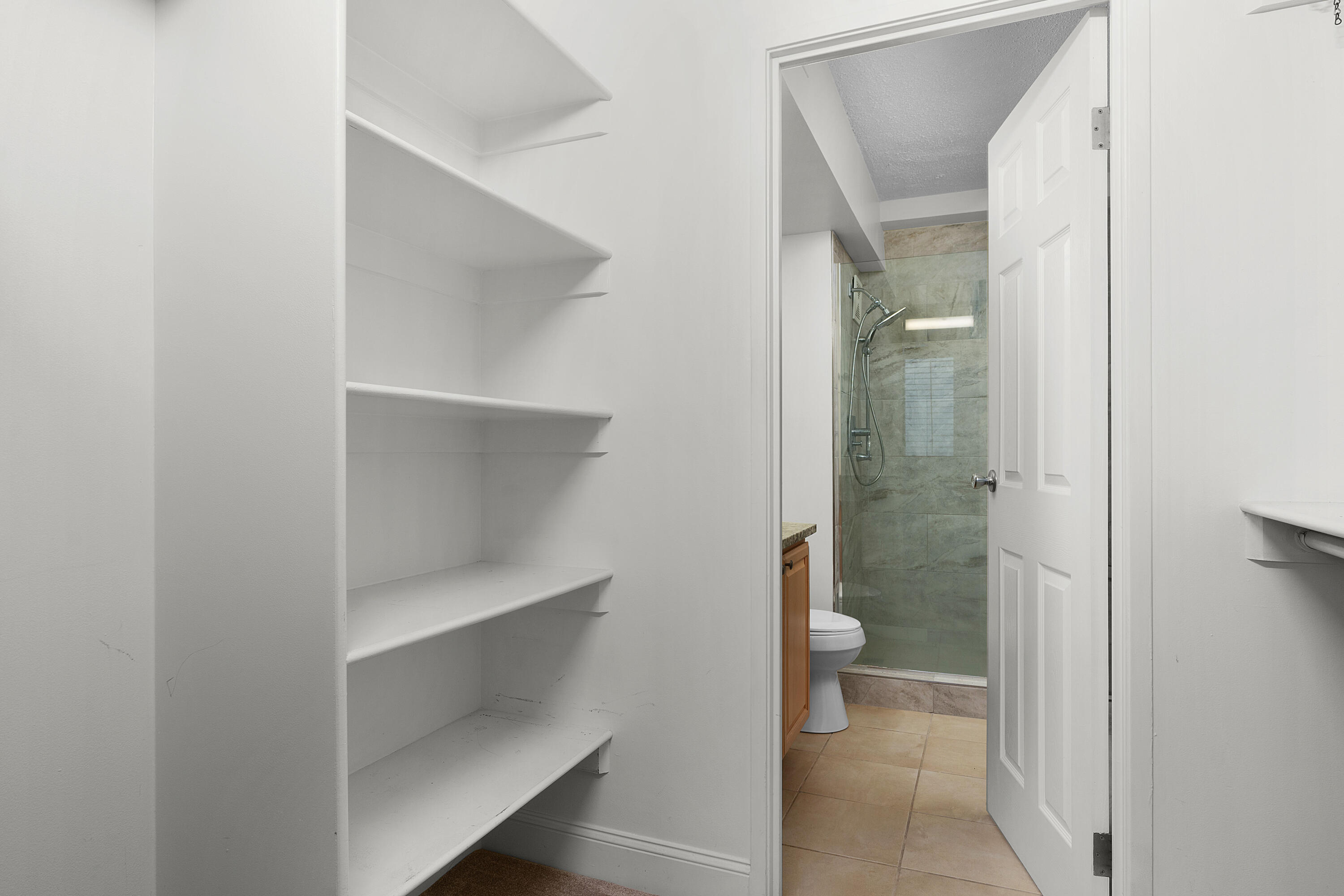 1131 Stringers Ridge Road, 11e
