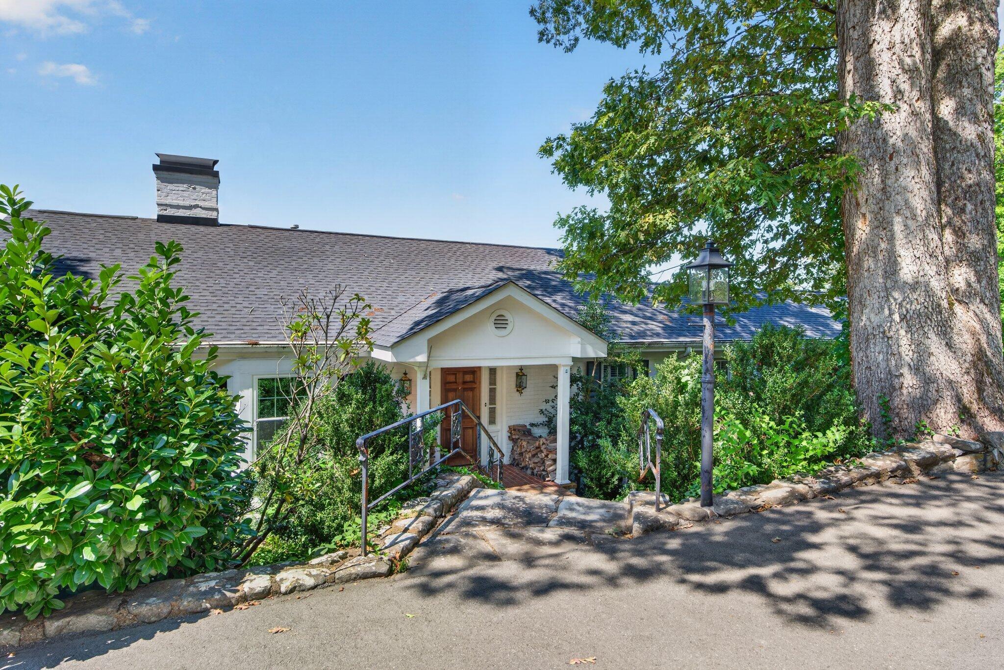 424 W Brow Road