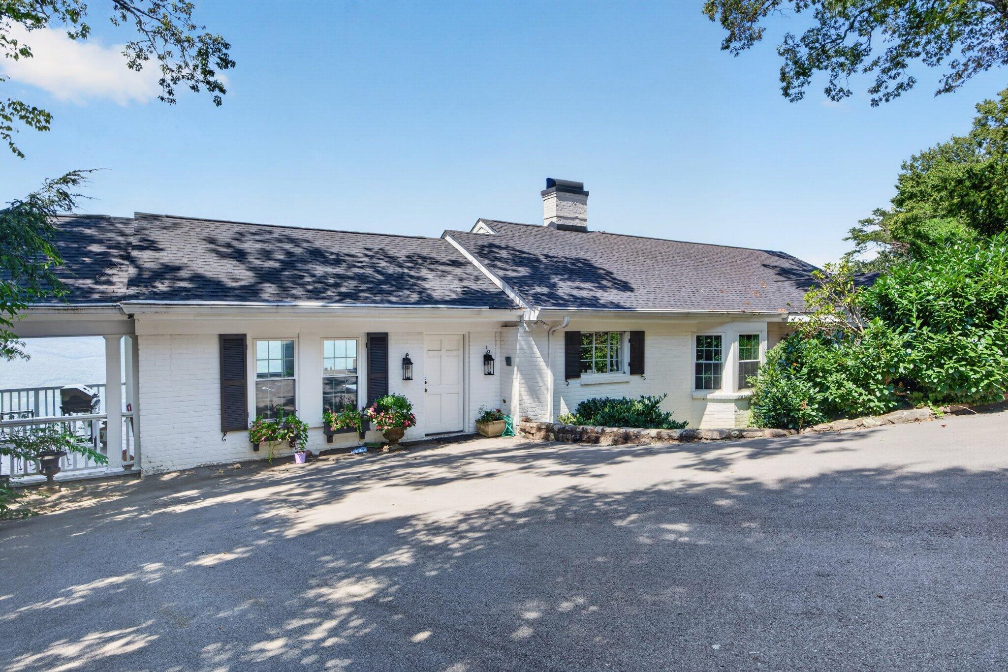 424 W Brow Road
