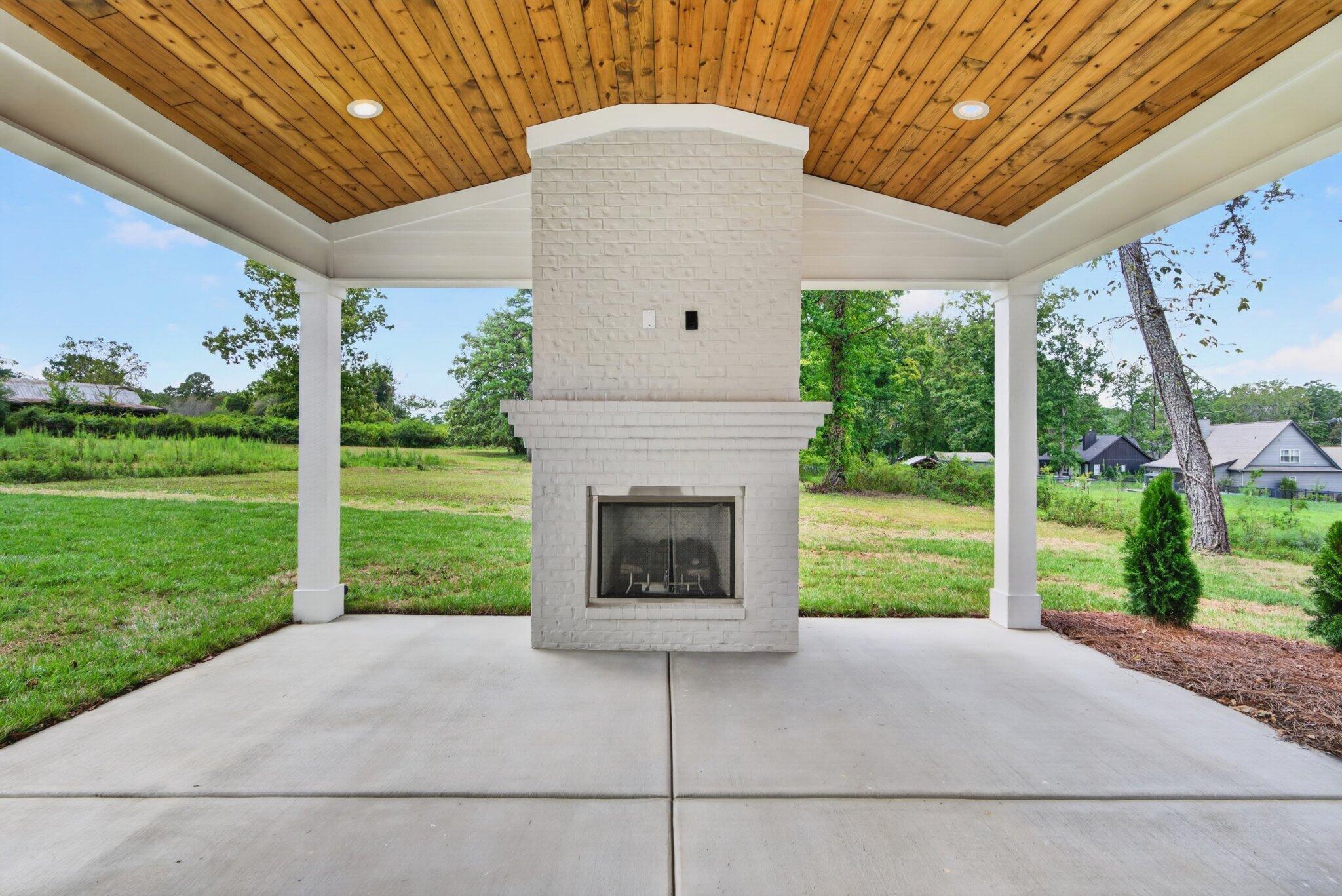 6855 Sawyer Road