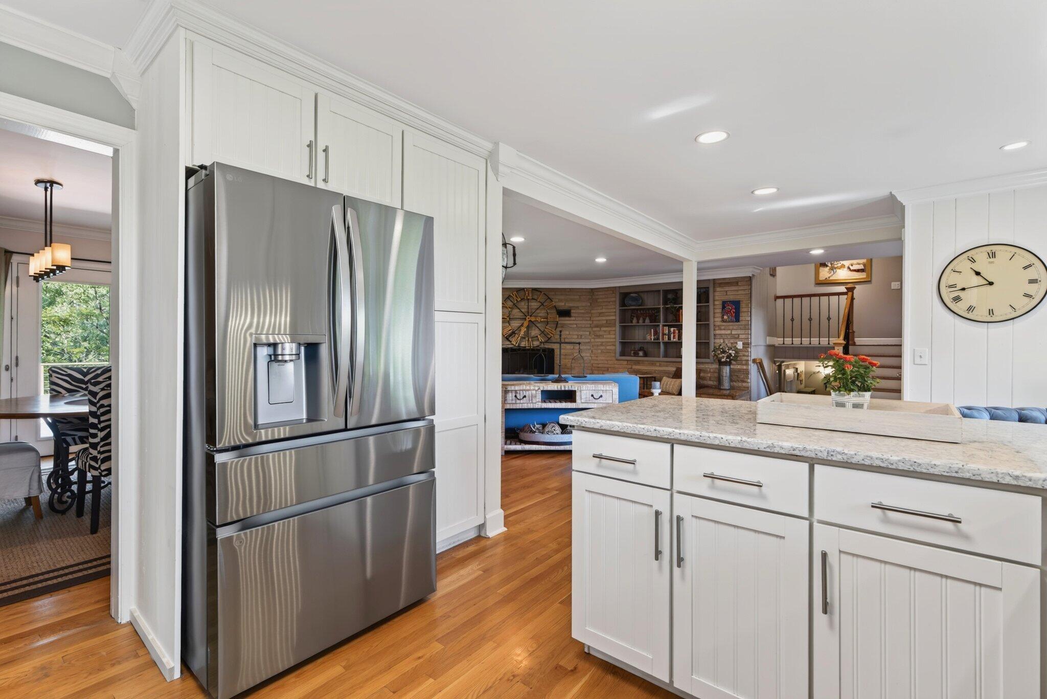 407 N Palisades Drive