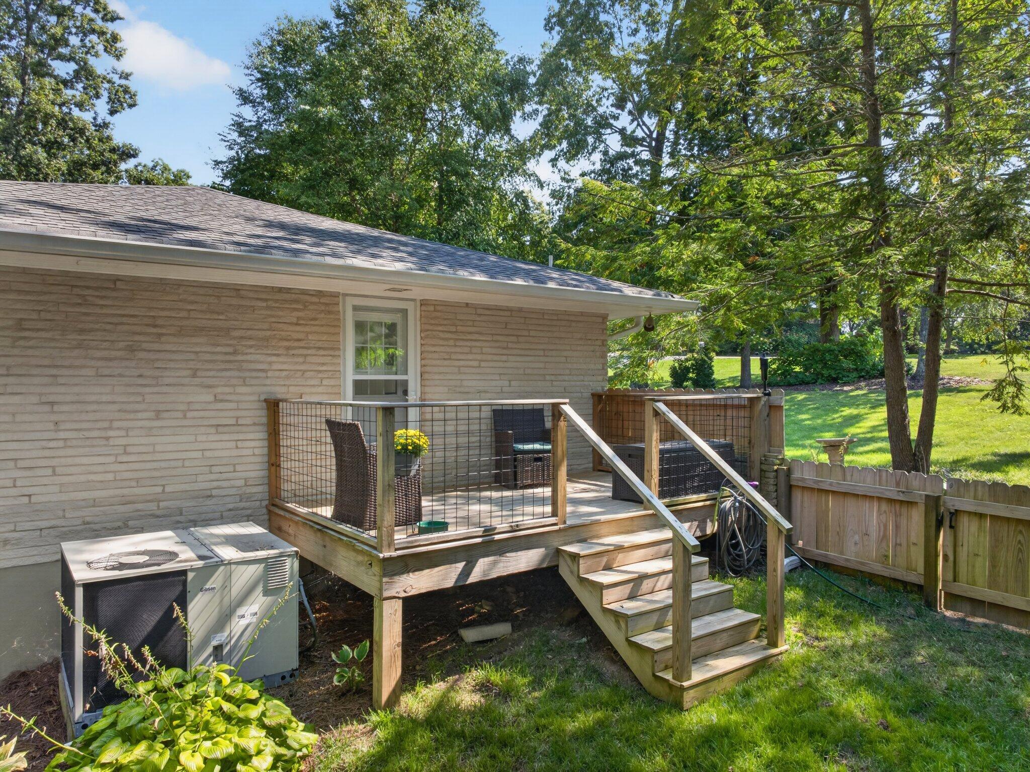 407 N Palisades Drive