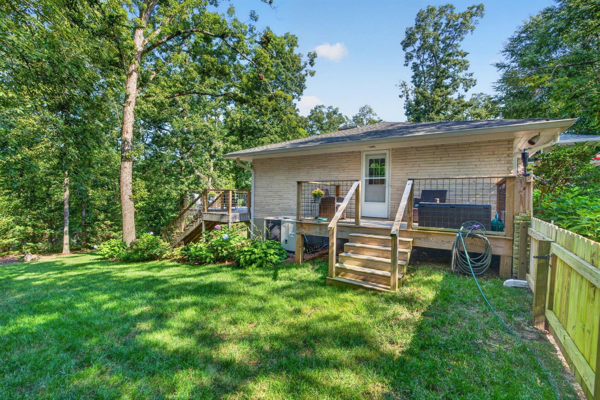 407 N Palisades Drive