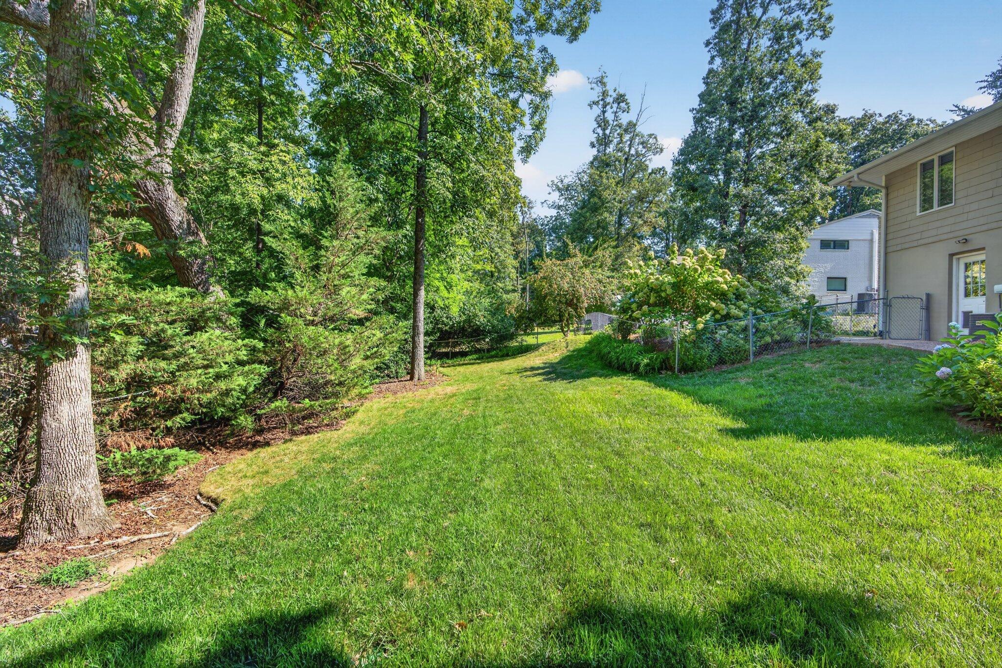 407 N Palisades Drive