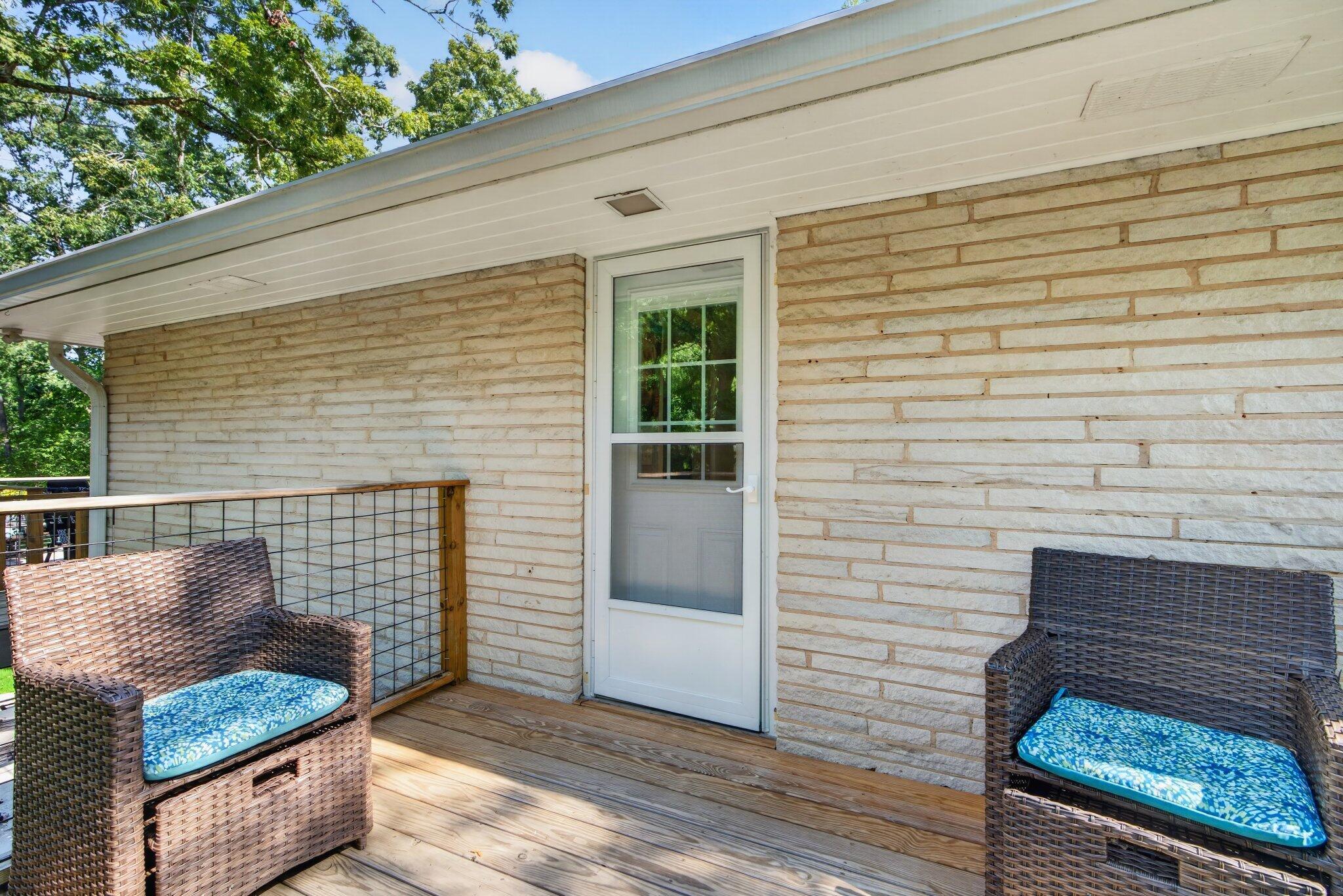 407 N Palisades Drive